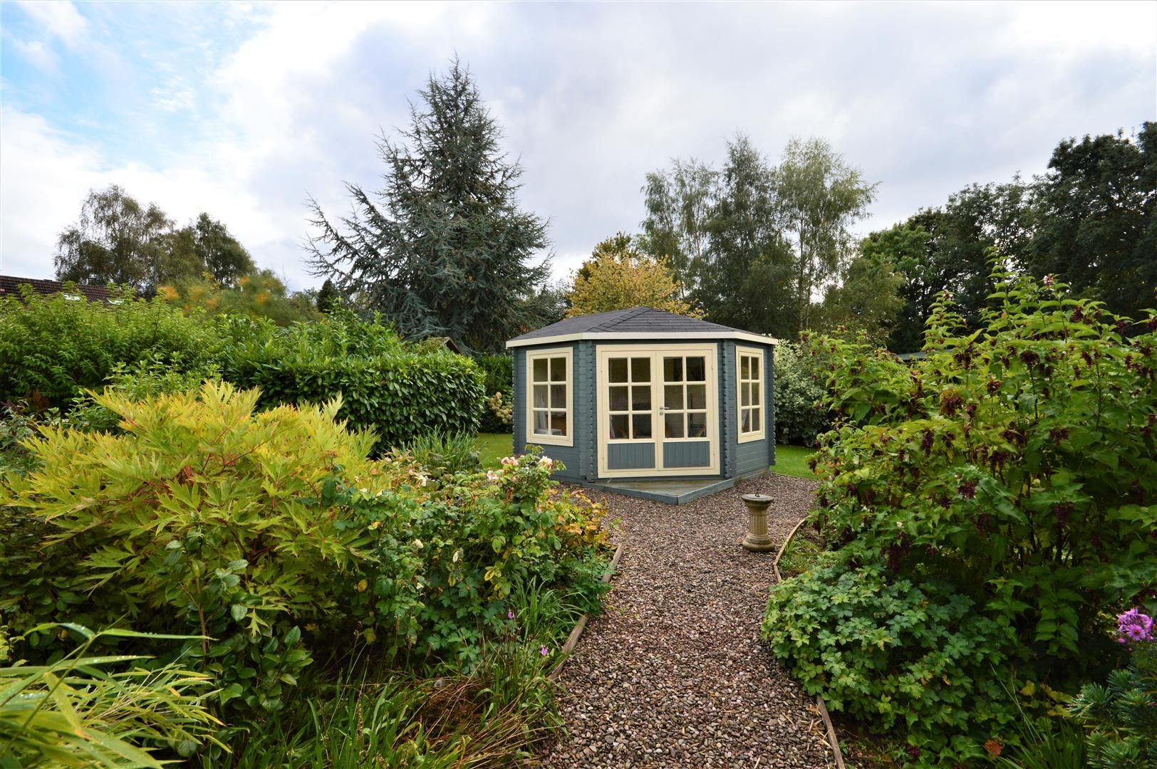 3 bed semi-detached bungalow for sale in Upper Hill  - Property Image 16