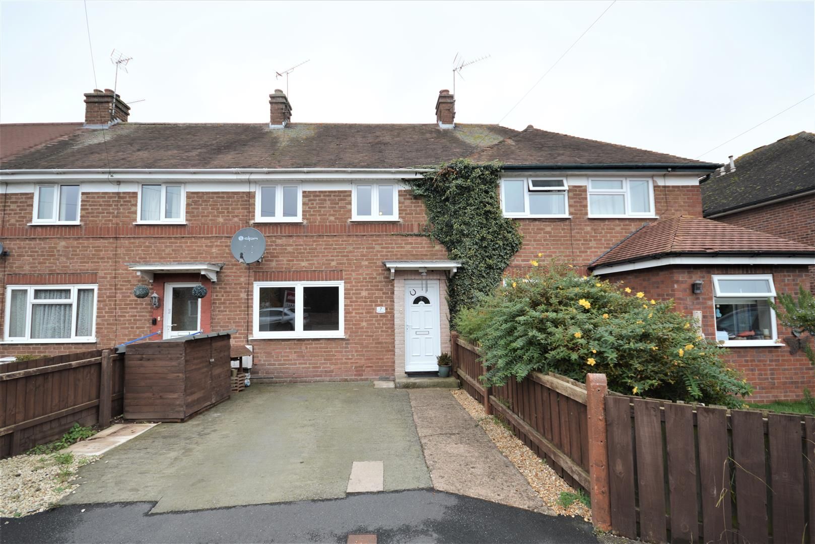 3 bed terraced for sale  - Property Image 3