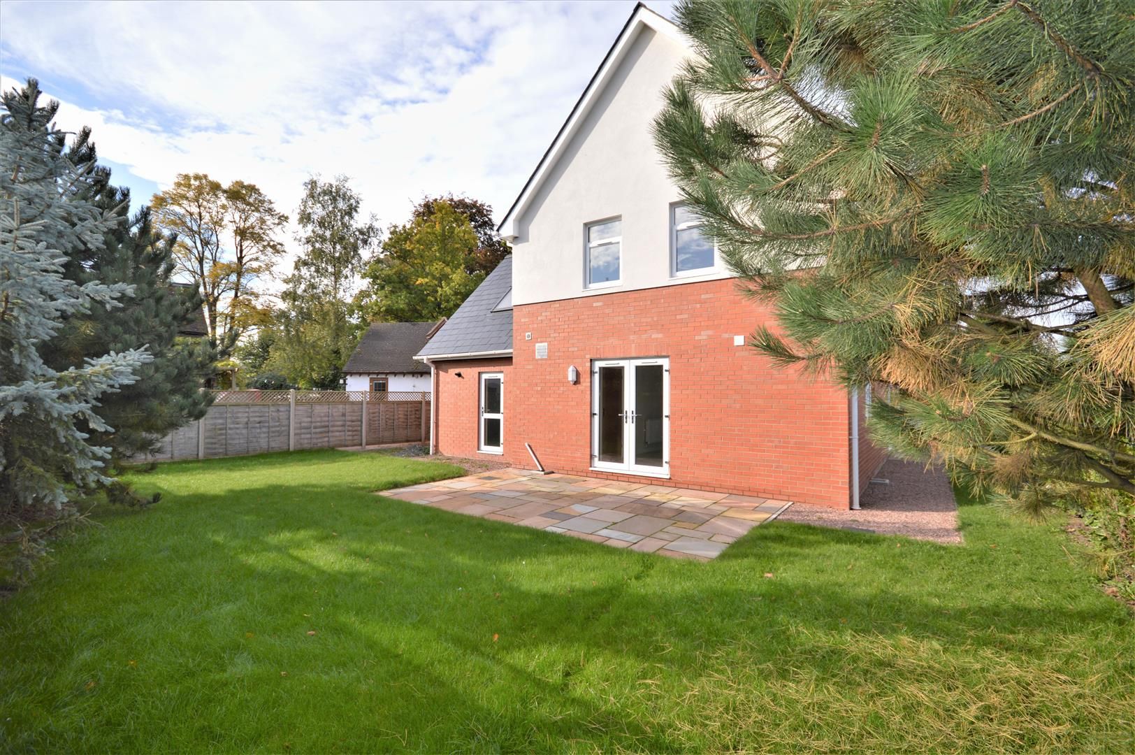 4 bed detached for sale in Kings Acre  - Property Image 1
