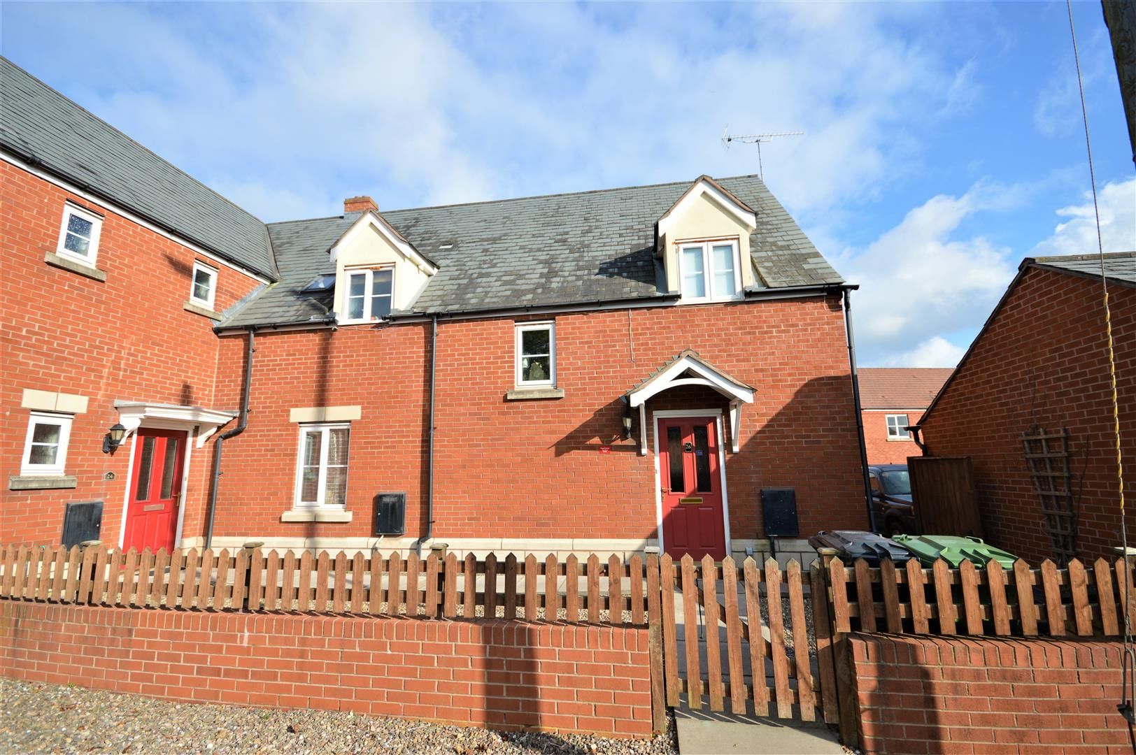 4 bed semi-detached for sale in Leominster - Property Image 1