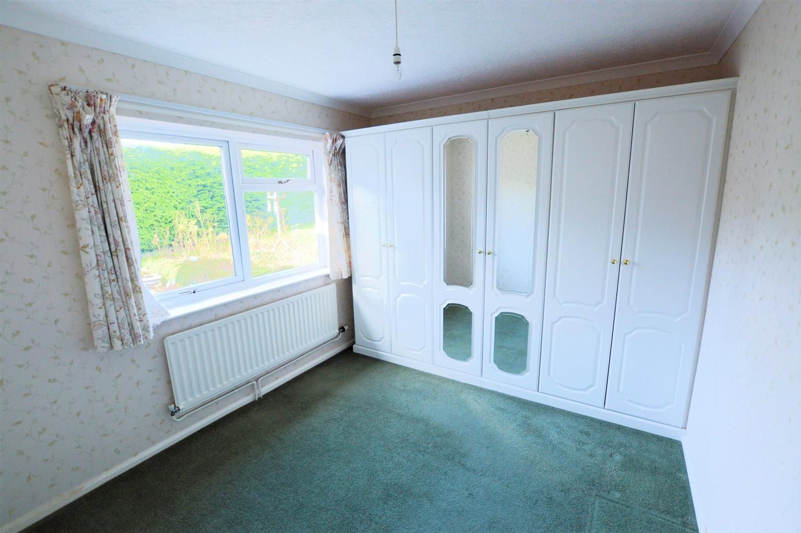 3 bed detached bungalow for sale in Leominster 8