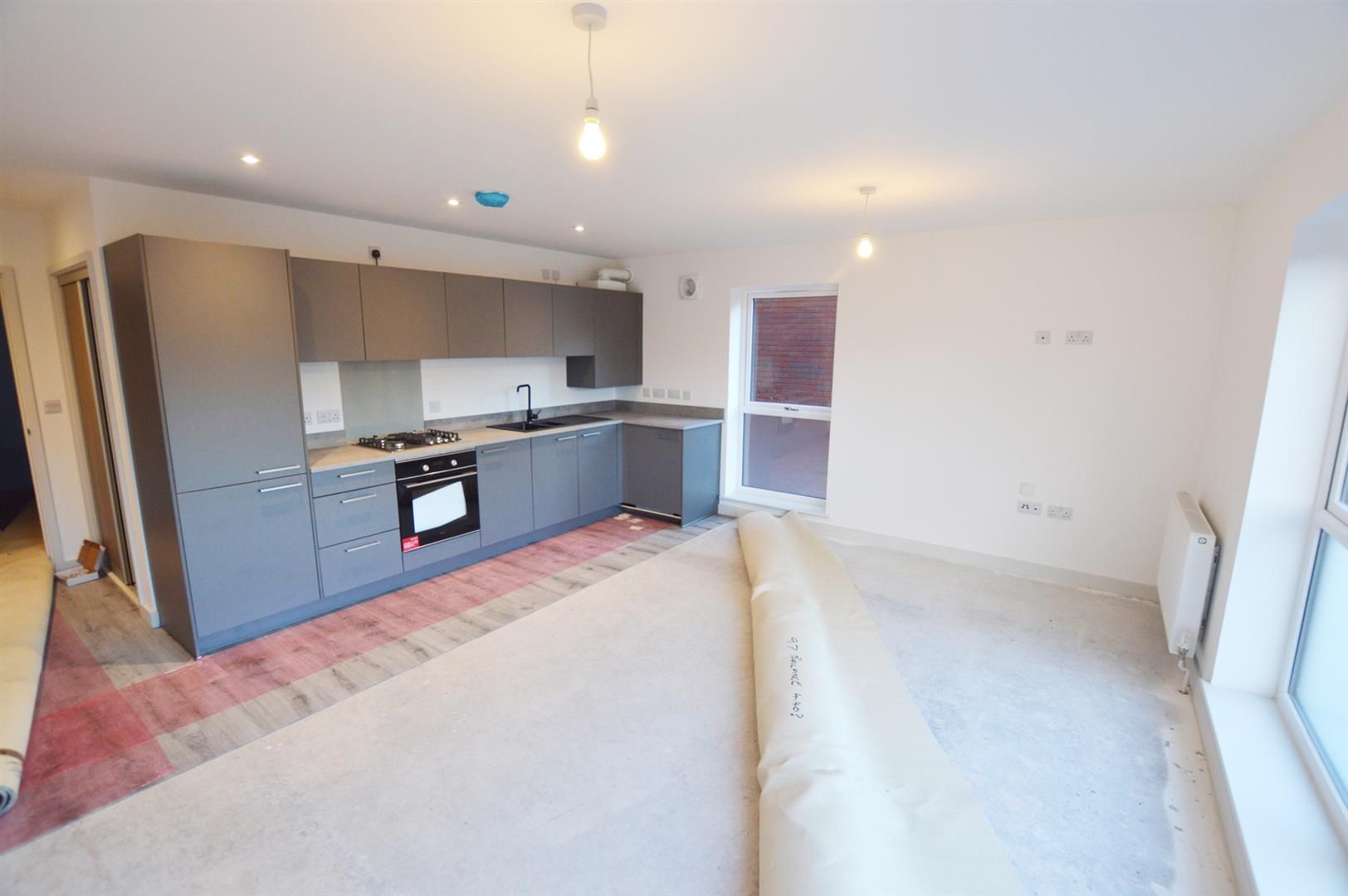 2 bed apartment for sale in Leominster 4