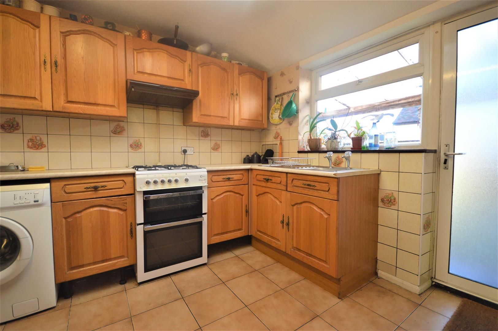 3 bed semi-detached for sale in Leominster 2