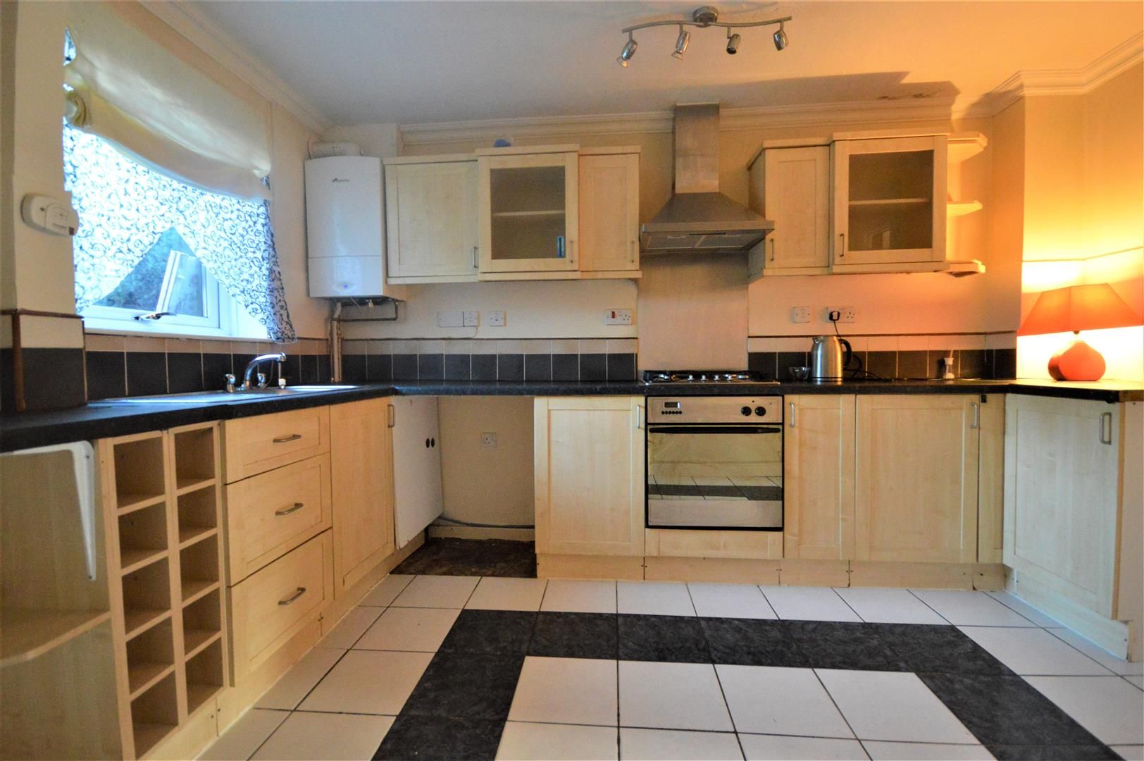 2 bed terraced for sale in Leominster 2
