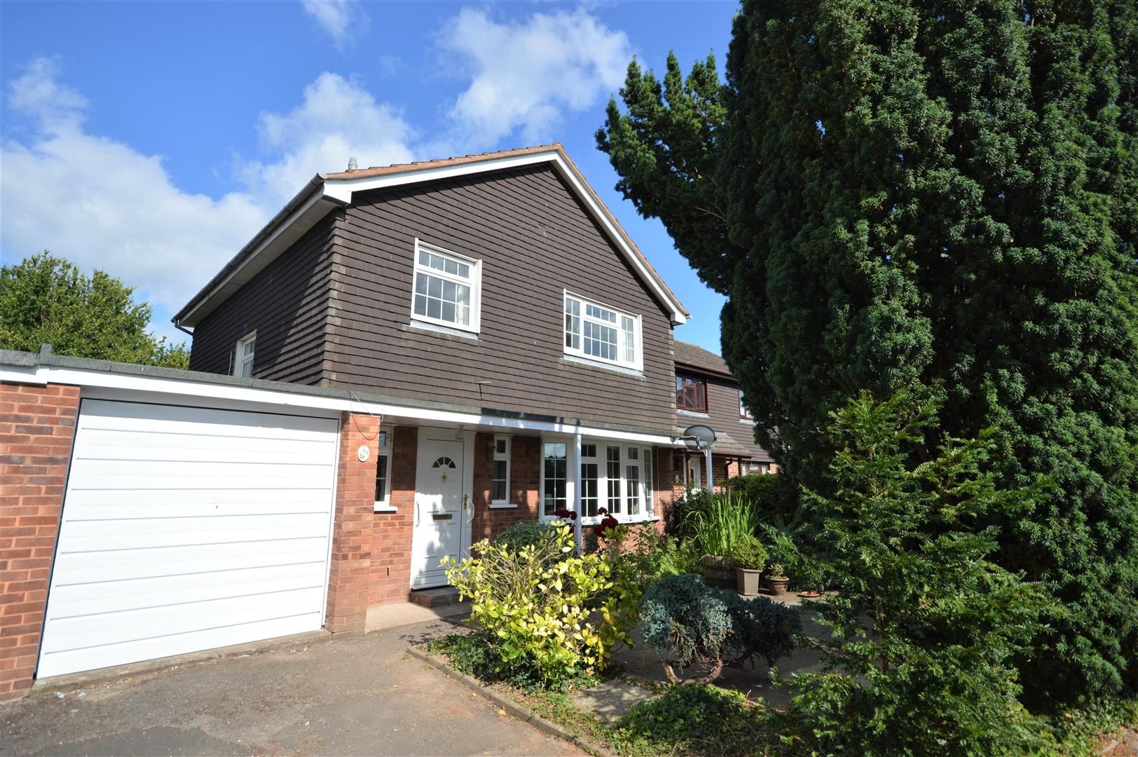 3 bed link-detached-house for sale in Weobley, HR4