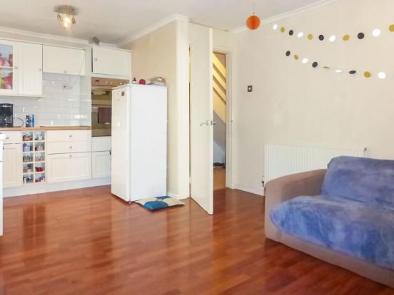3 bed terraced for sale in Hereford 3