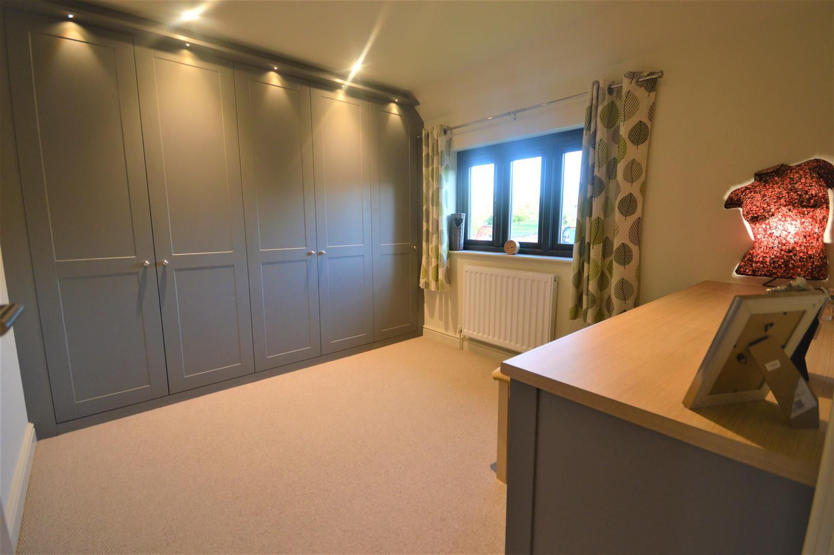 2 bed end of terrace for sale in Stoke Prior 9