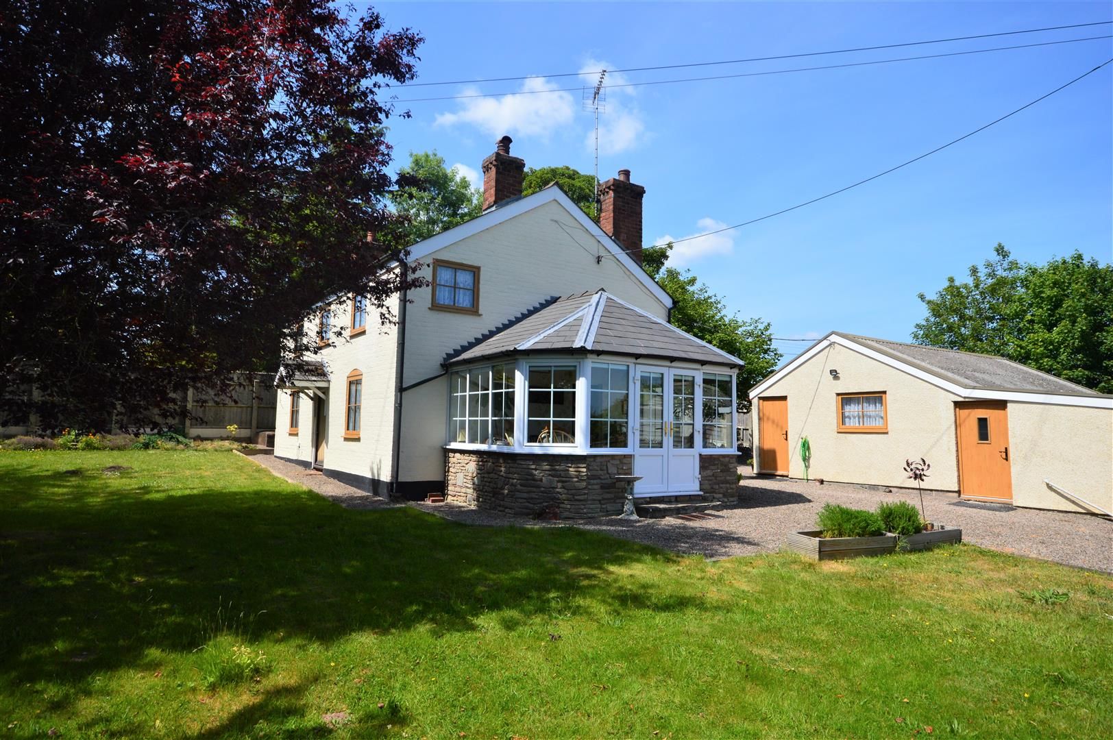 4 bed detached for sale in Dilwyn  - Property Image 1