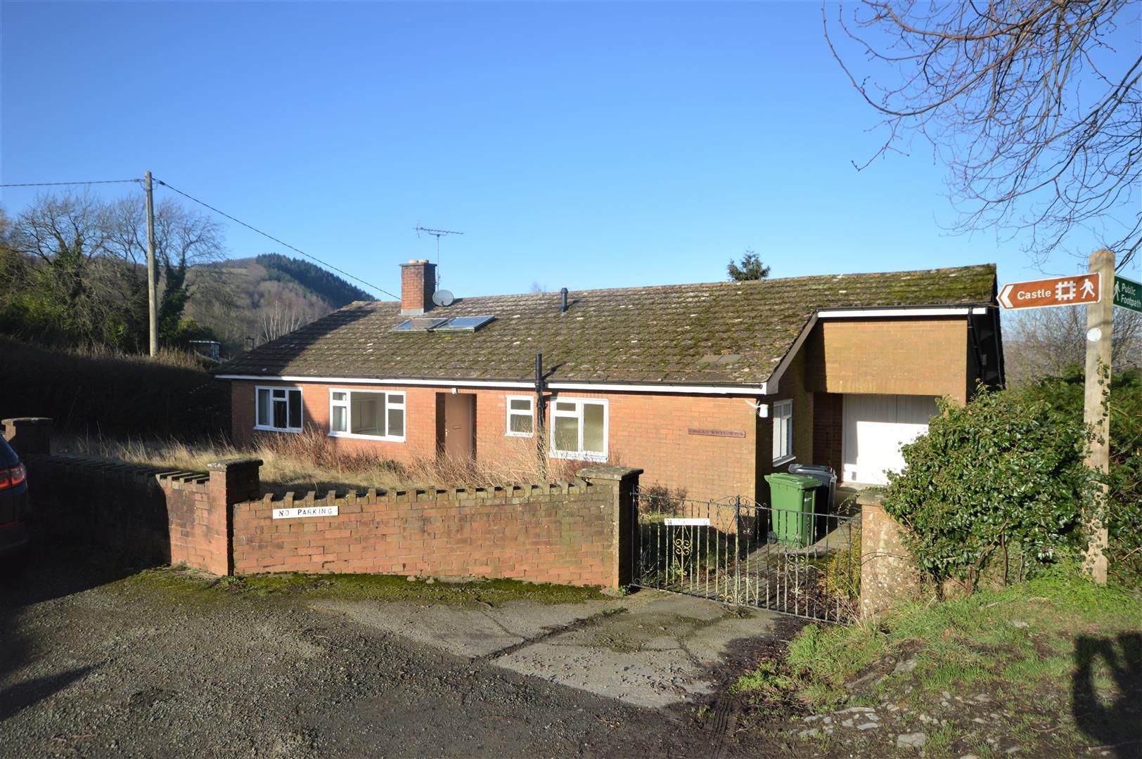 3 bed detached-bungalow for sale in Wigmore, HR6