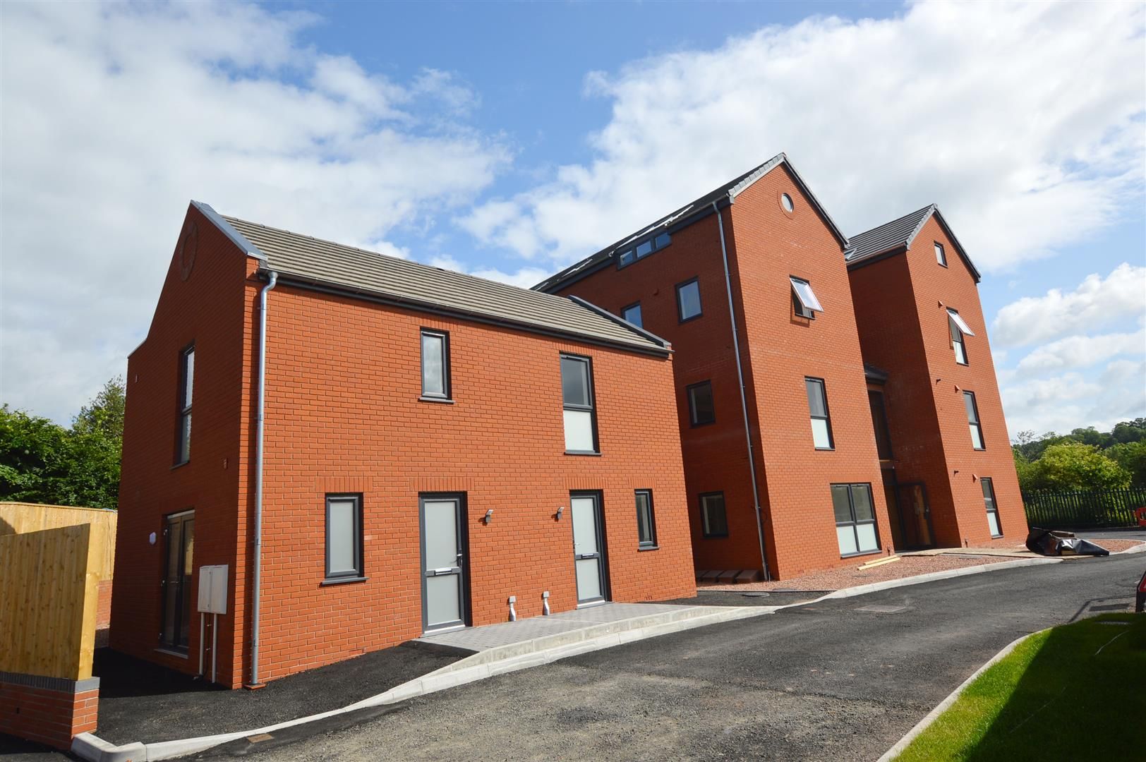 2 bed apartment for sale in Leominster, HR6
