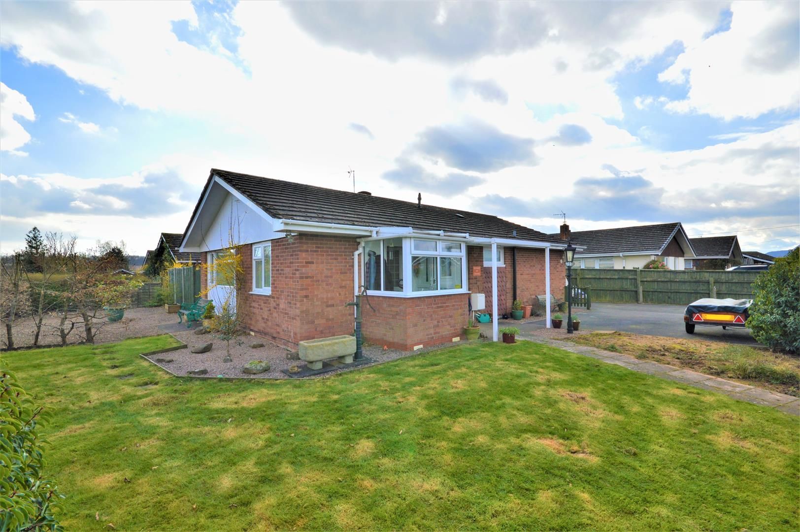 3 bed detached-bungalow for sale in Marden, HR1
