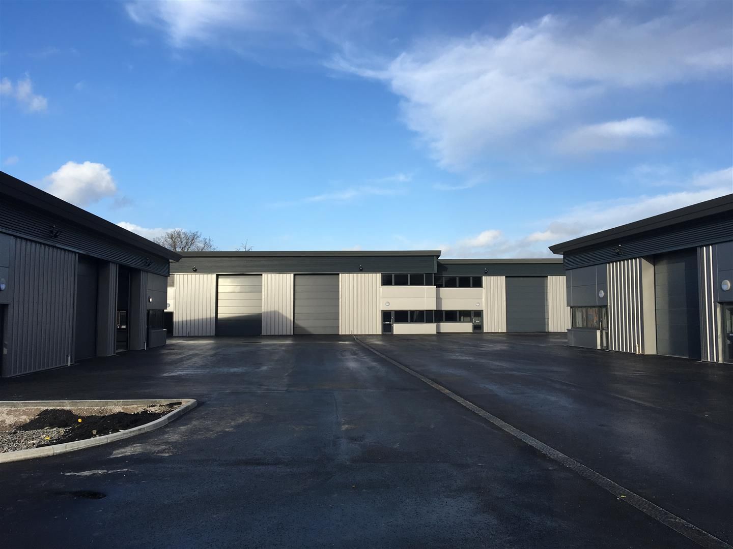 Warehouse for sale in Rotherwas 1