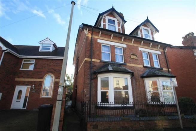 1 bed apartment to rent, HR4