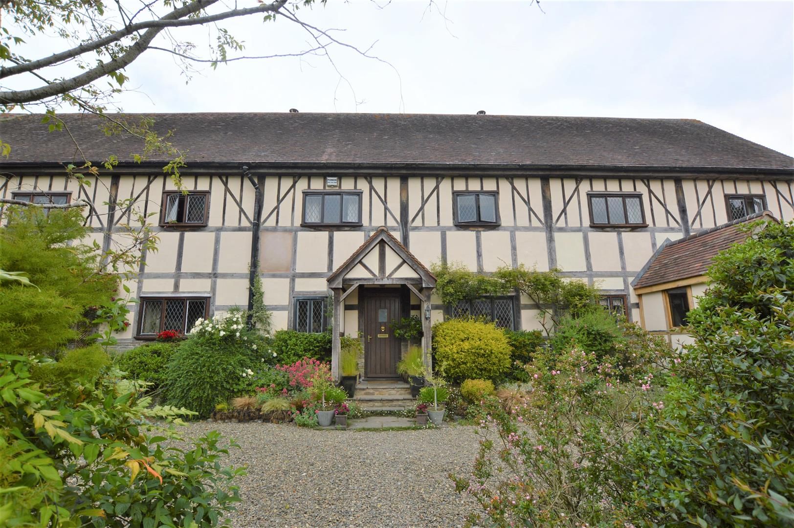 4 bed barn-conversion for sale in Eardisland, HR6