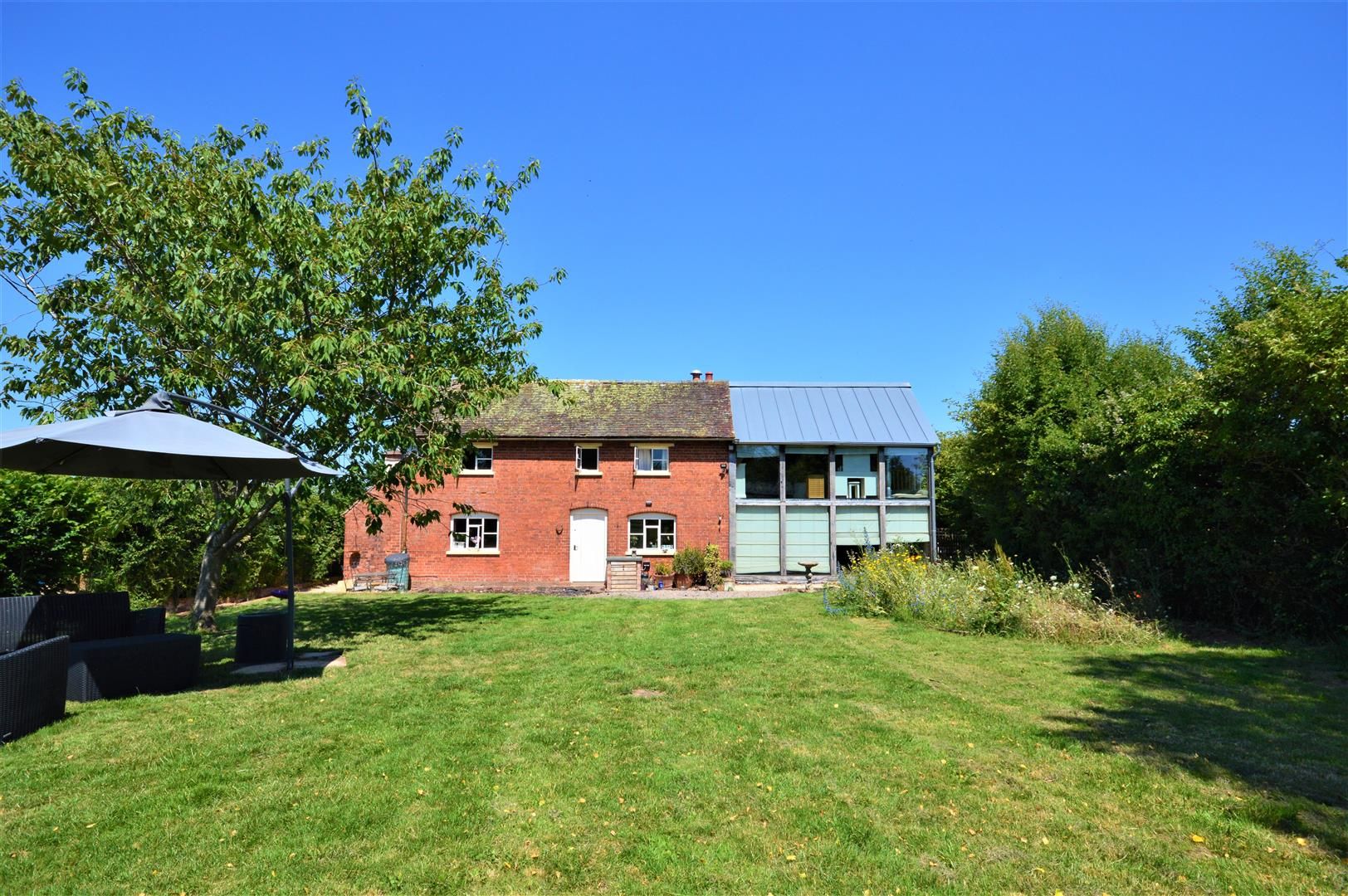 3 bed detached for sale in Canon Frome, HR8