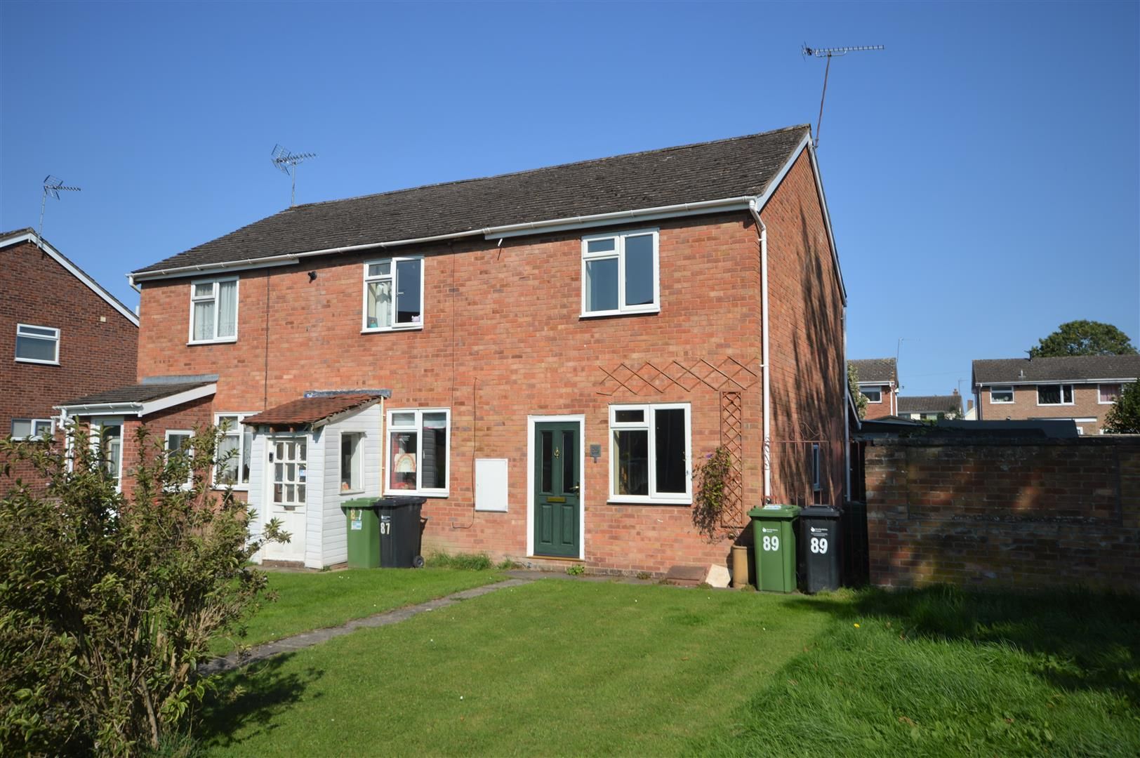2 bed end of terrace for sale in Leominster, HR6