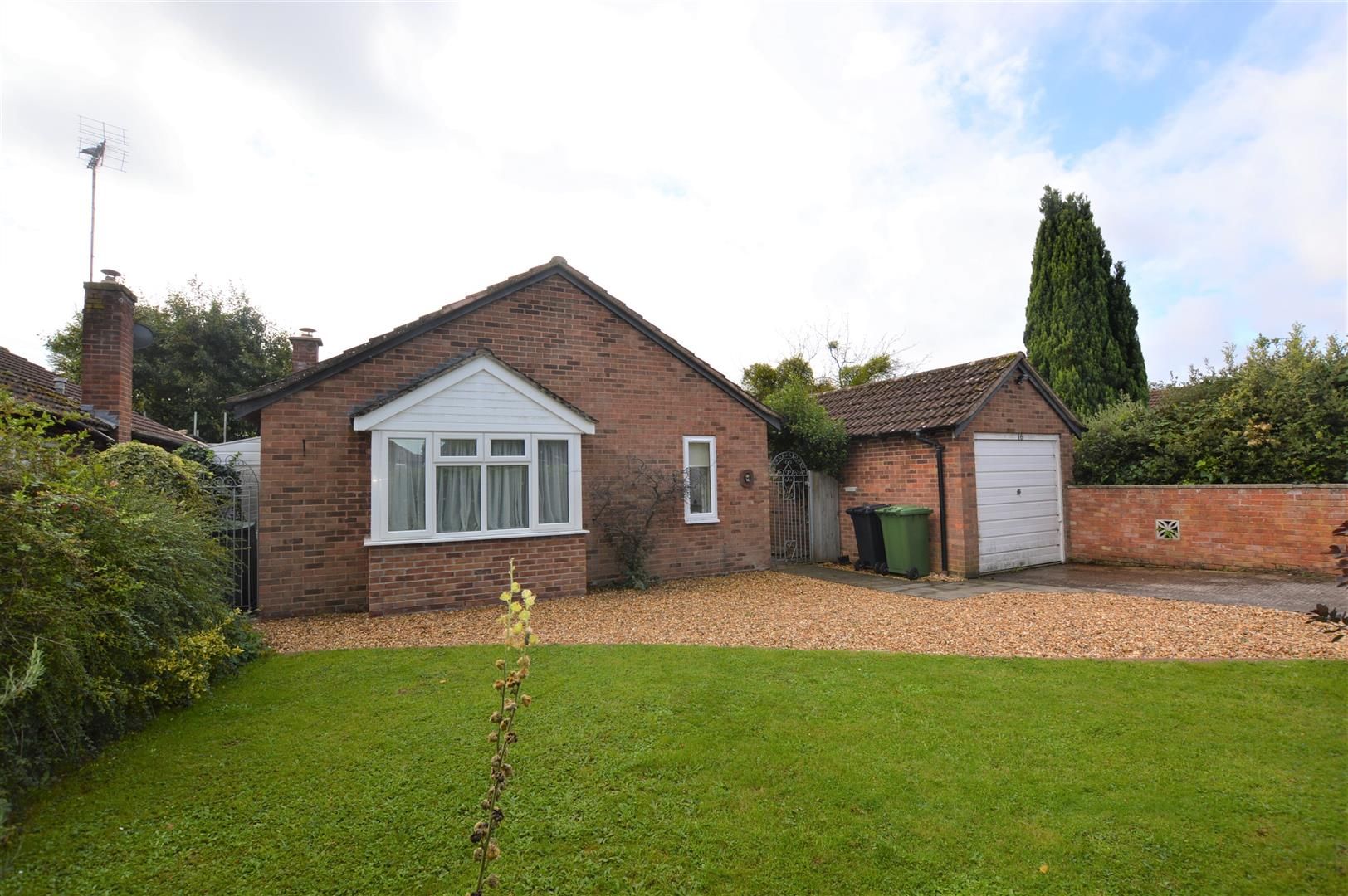 2 bed detached bungalow for sale in Weobley (ref: 30001380) | Jackson