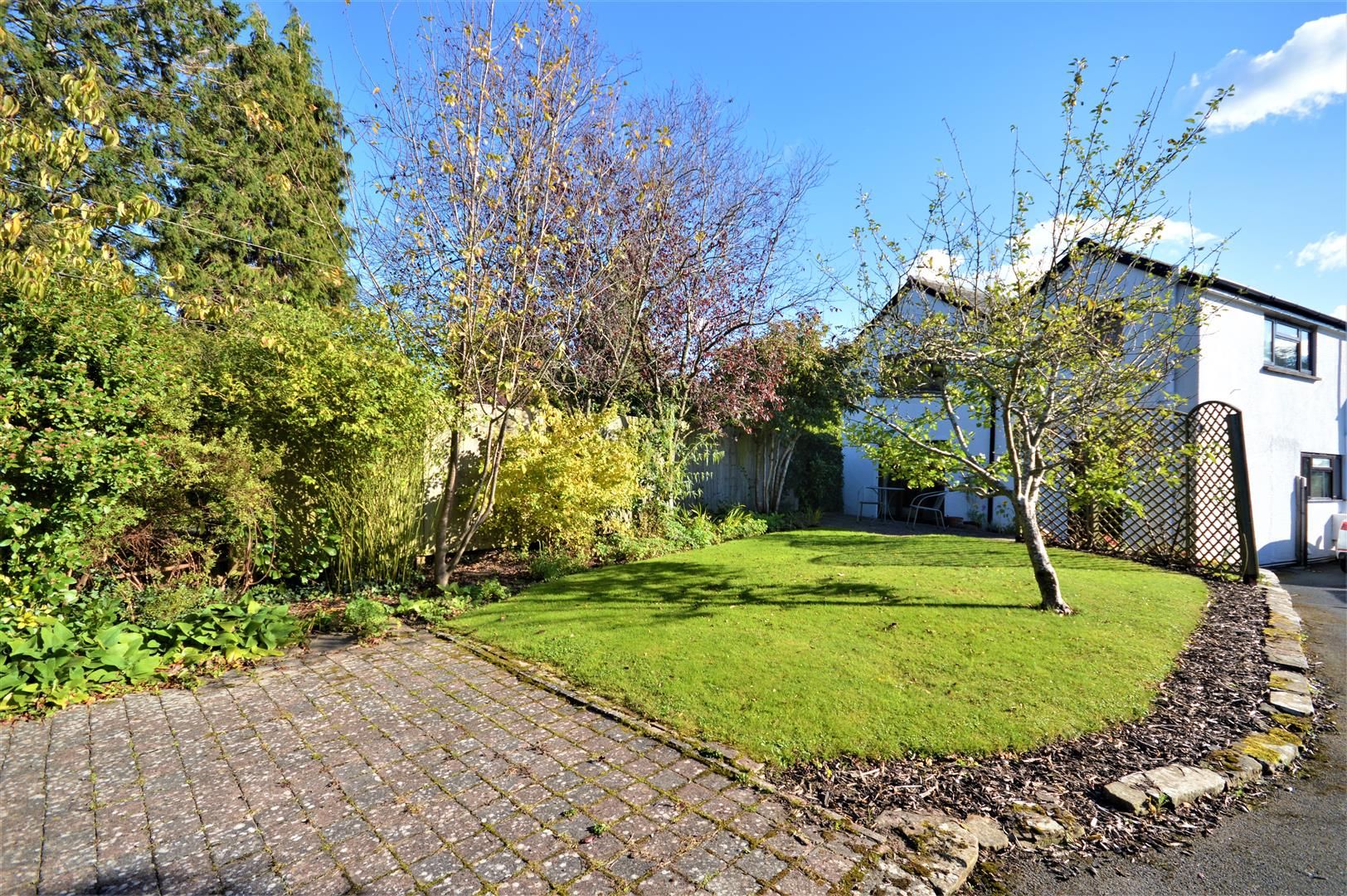 4 bed detached for sale in Wellington, HR4