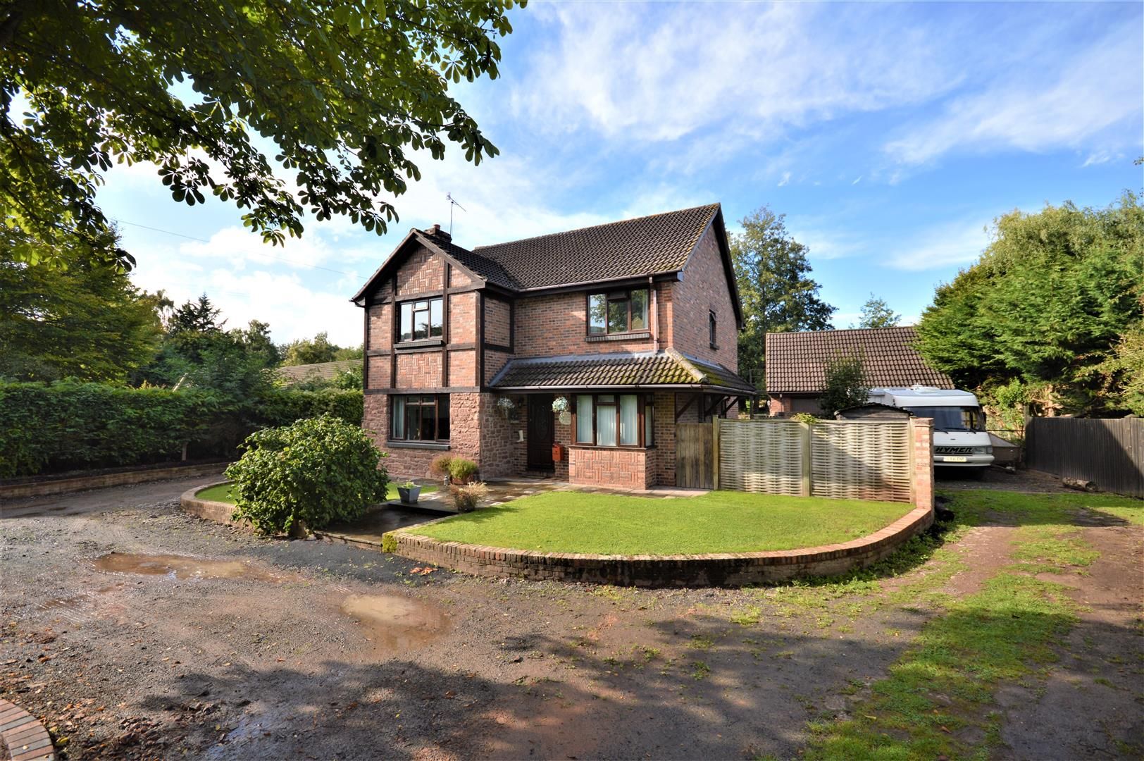 4 bed detached for sale in Hope-Under-Dinmore, HR6