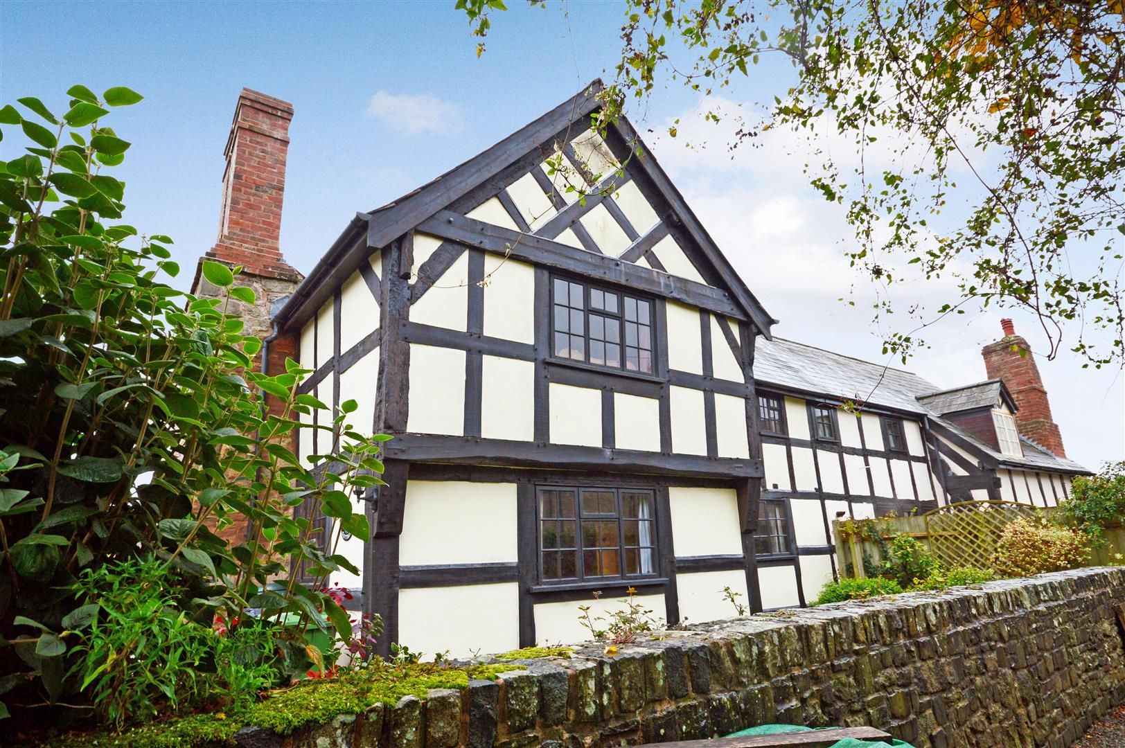3 bed cottage for sale in Sutton St. Nicholas, HR1
