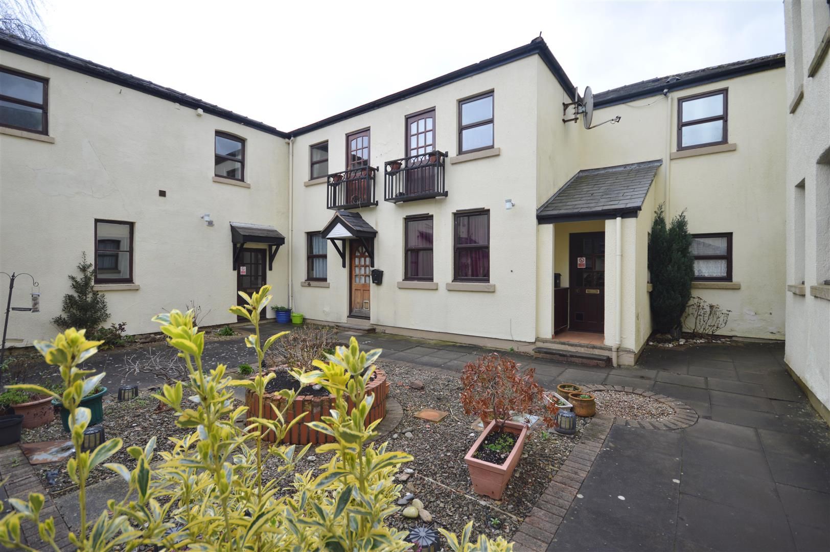 1 bed apartment to rent in Linton, HR7