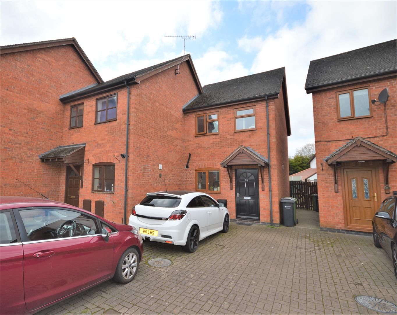 2 bed end of terrace for sale in Lower Bullingham, HR2