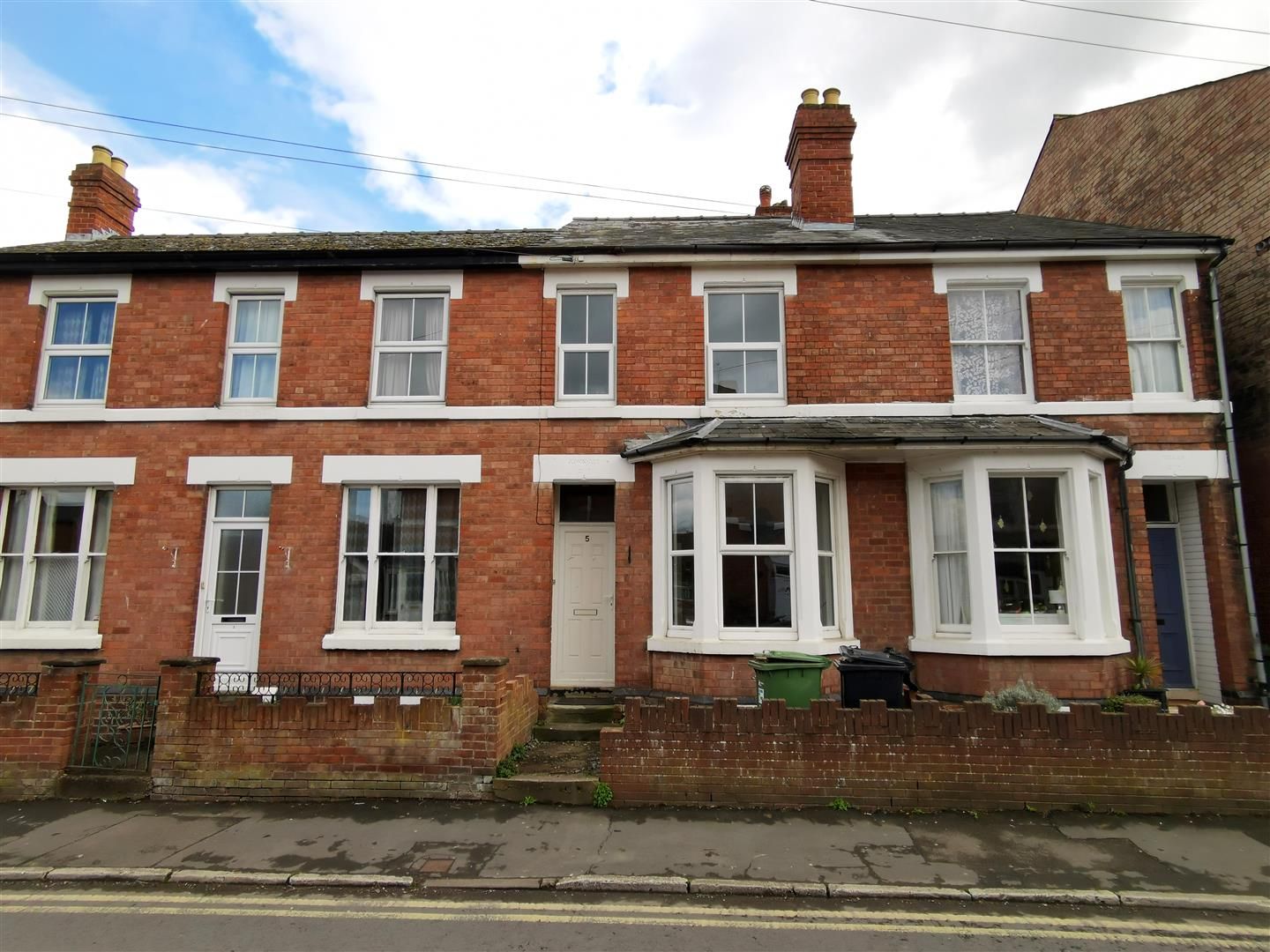 3 bed terraced for sale, HR4