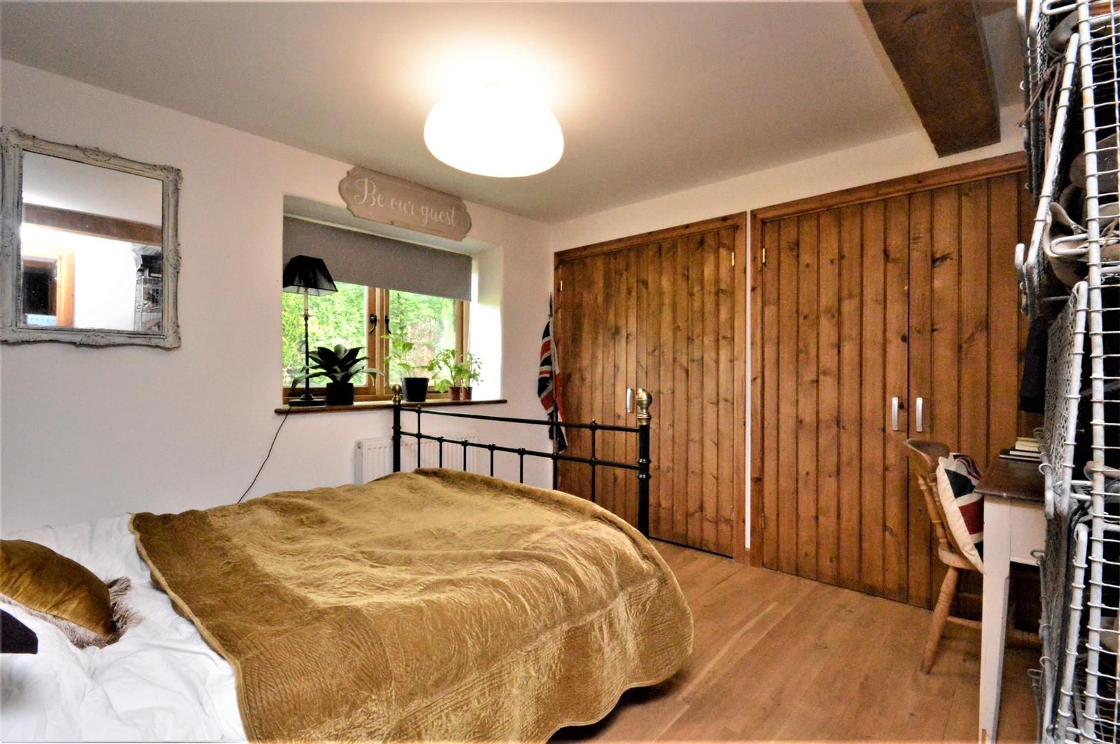 5 bed detached for sale in Kingsland  - Property Image 15