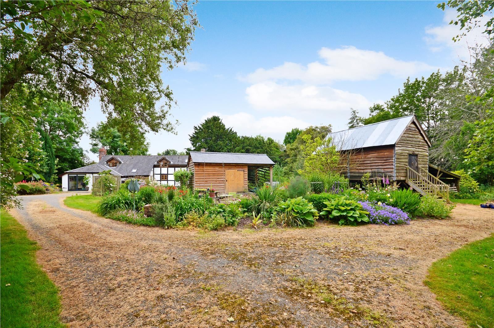 3 bed detached for sale in Letton, HR3