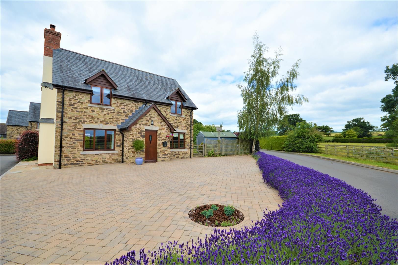 4 bed detached for sale in Eardisley, HR3