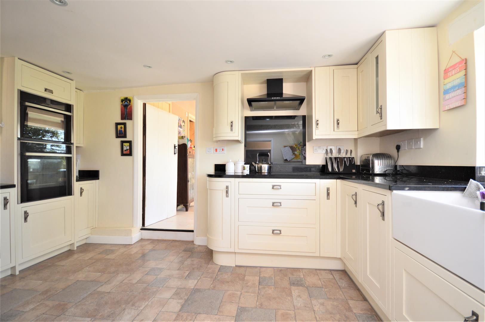 3 bed detached for sale in Canon Frome 15