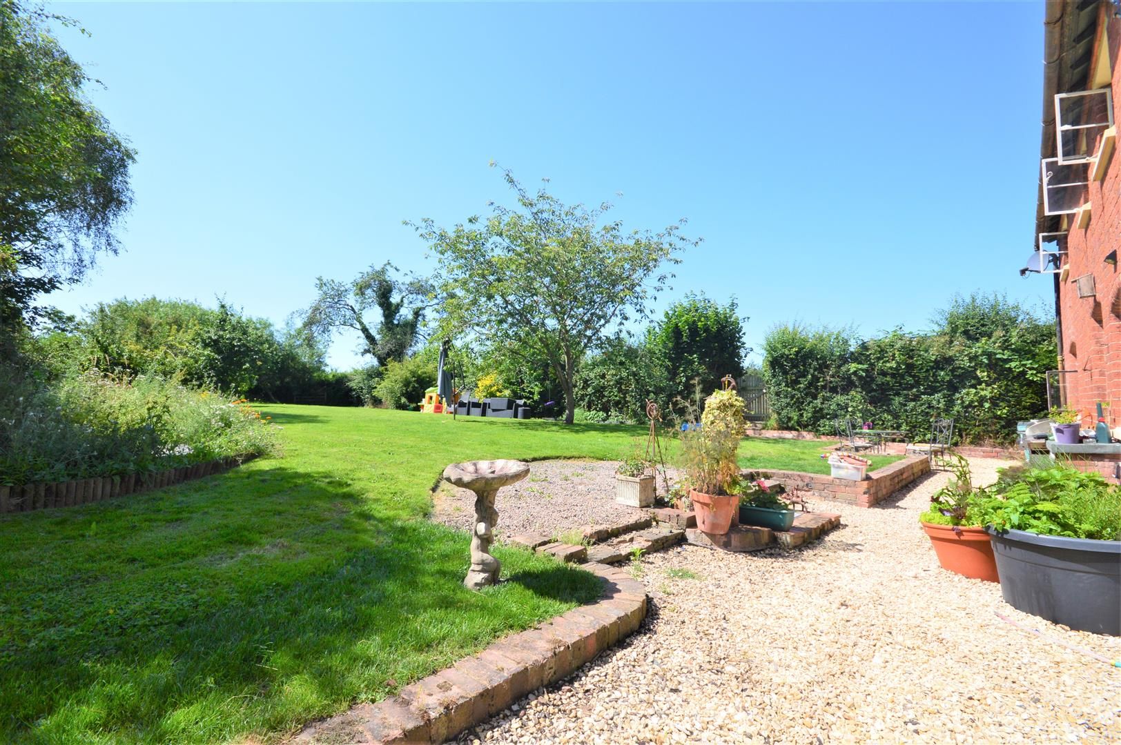 3 bed detached for sale in Canon Frome 31