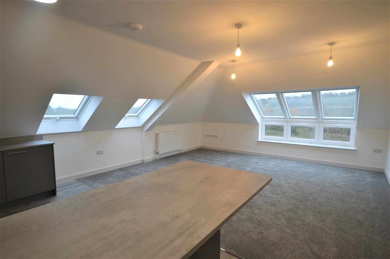 1 bed apartment for sale in Leominster 4