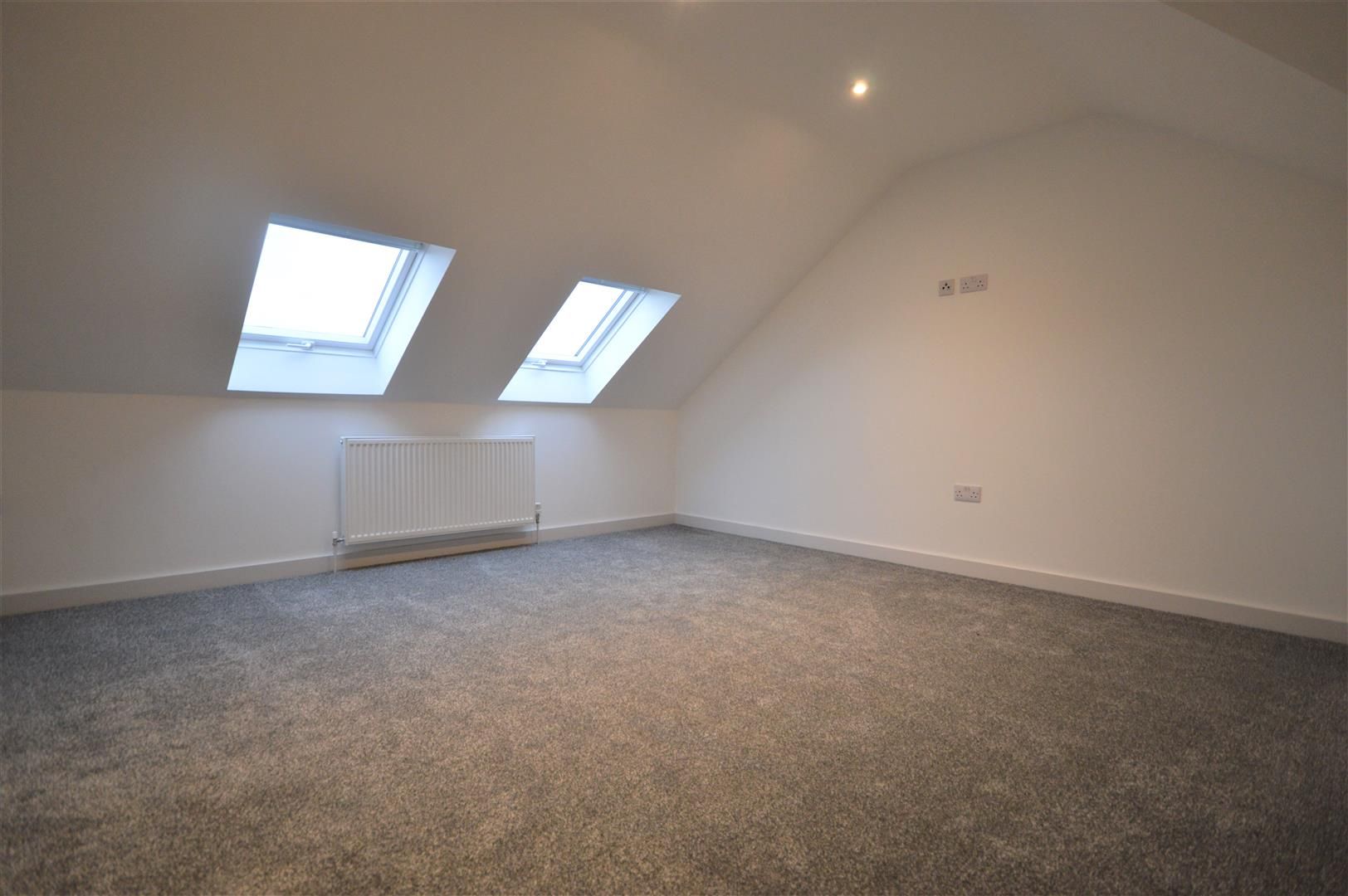 1 bed apartment for sale in Leominster 6