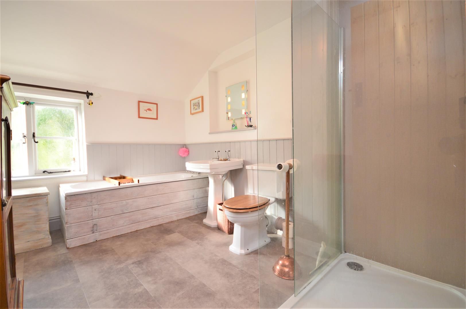 4 bed cottage for sale in Withington 14