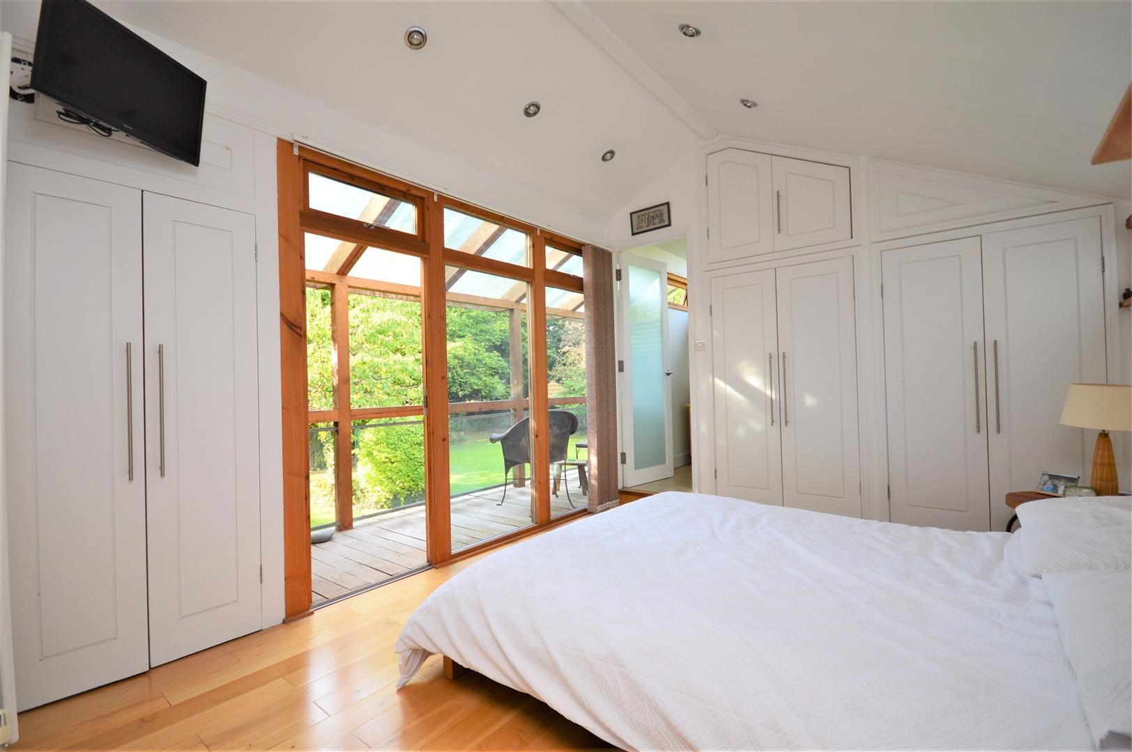 4 bed cottage for sale in Withington 8