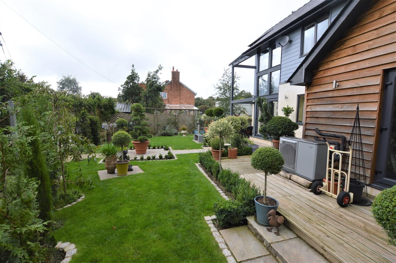 3 bed detached for sale in Kimbolton 14