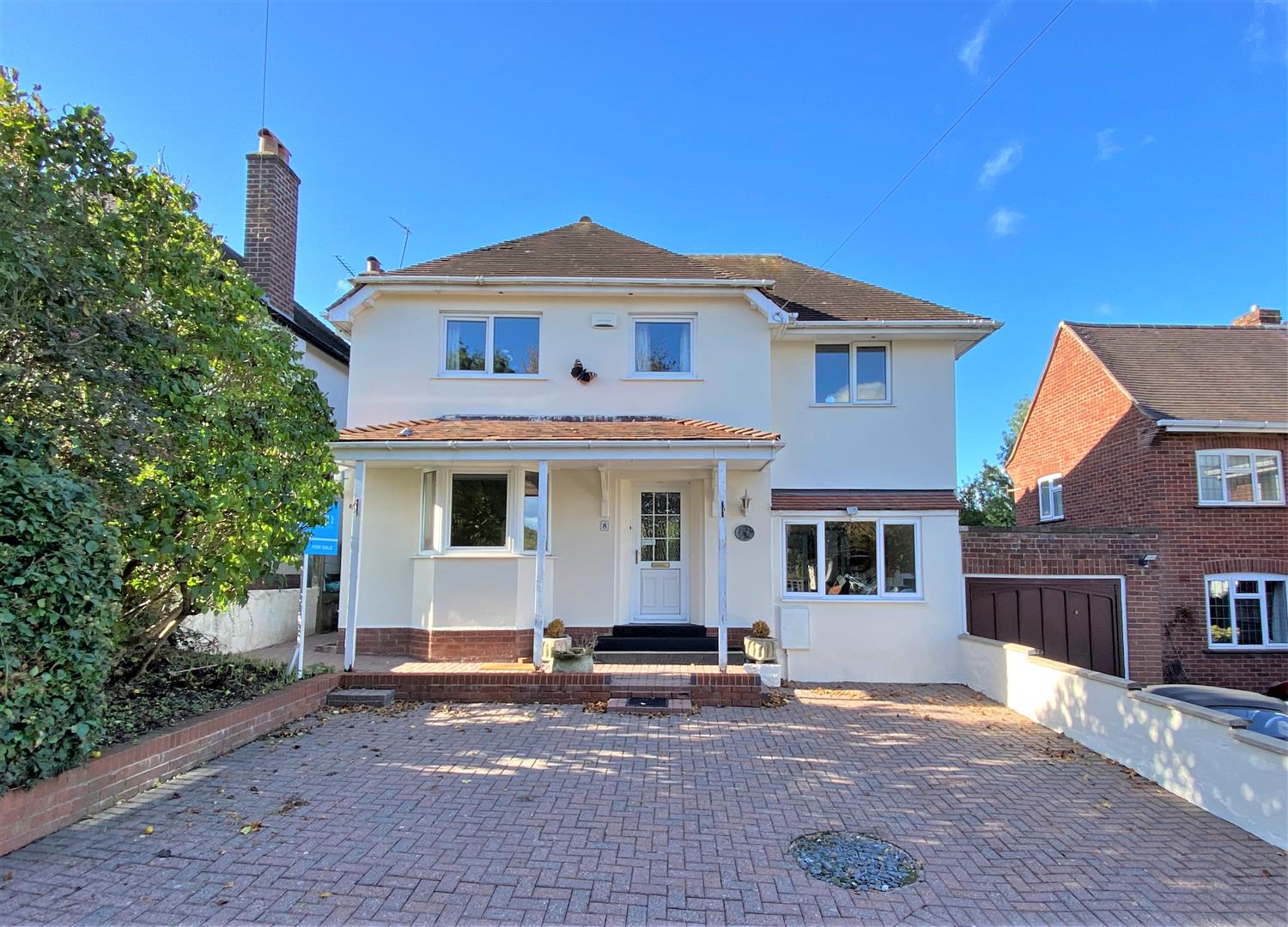 4 bed detached for sale, HR4