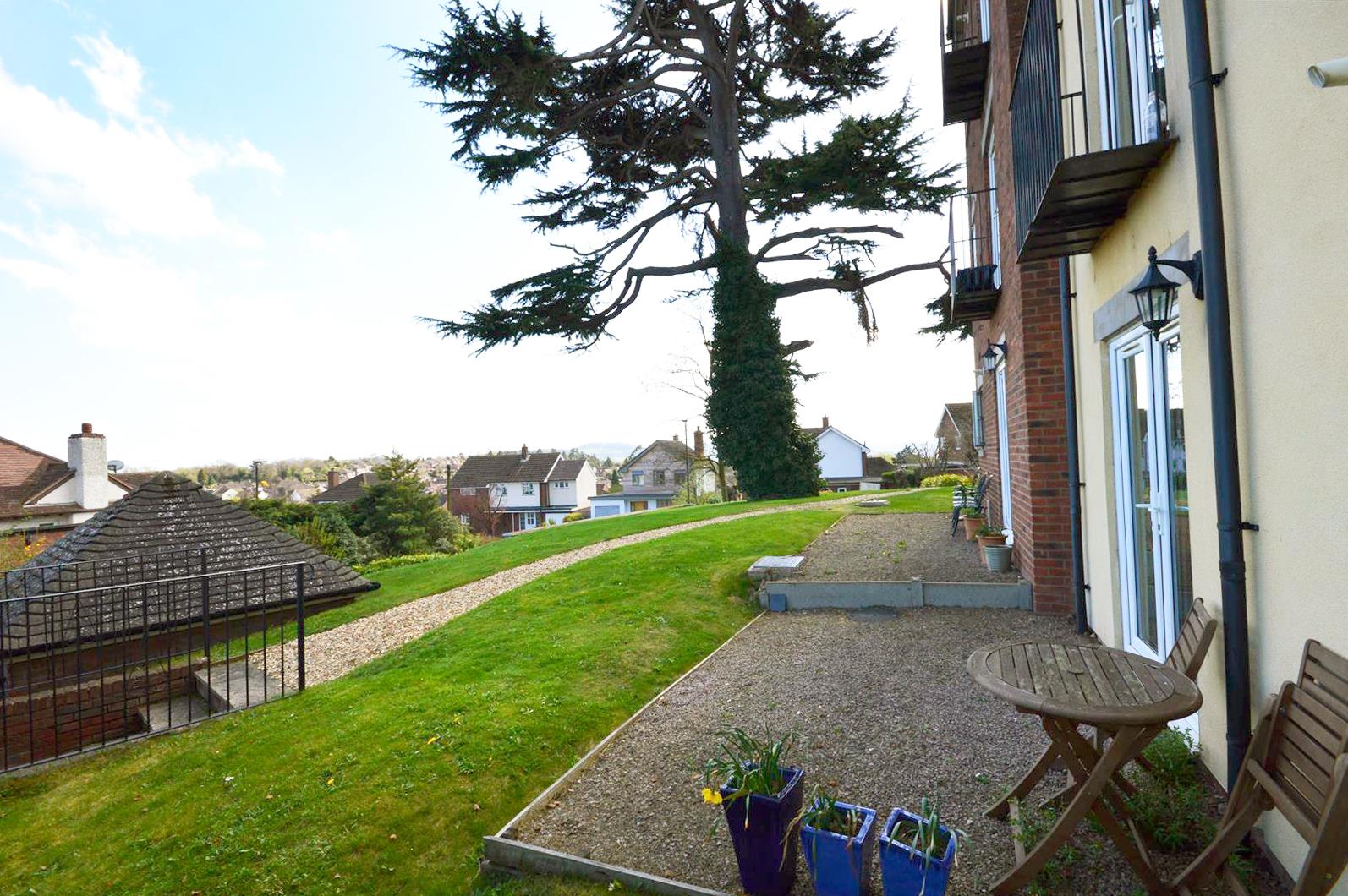 2 bed flat for sale in Folly Lane 10