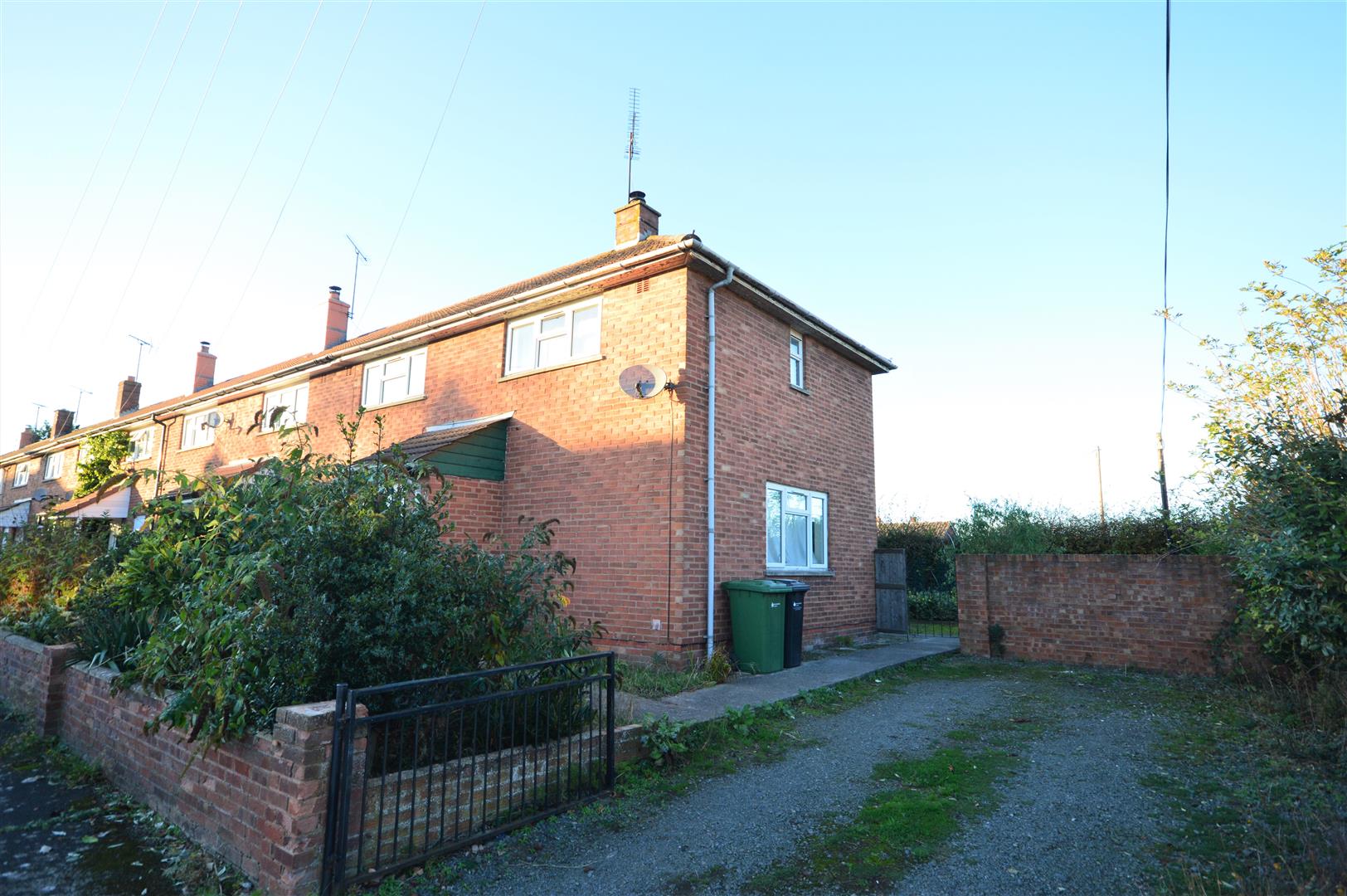 3 bed terraced for sale in Weobley 10