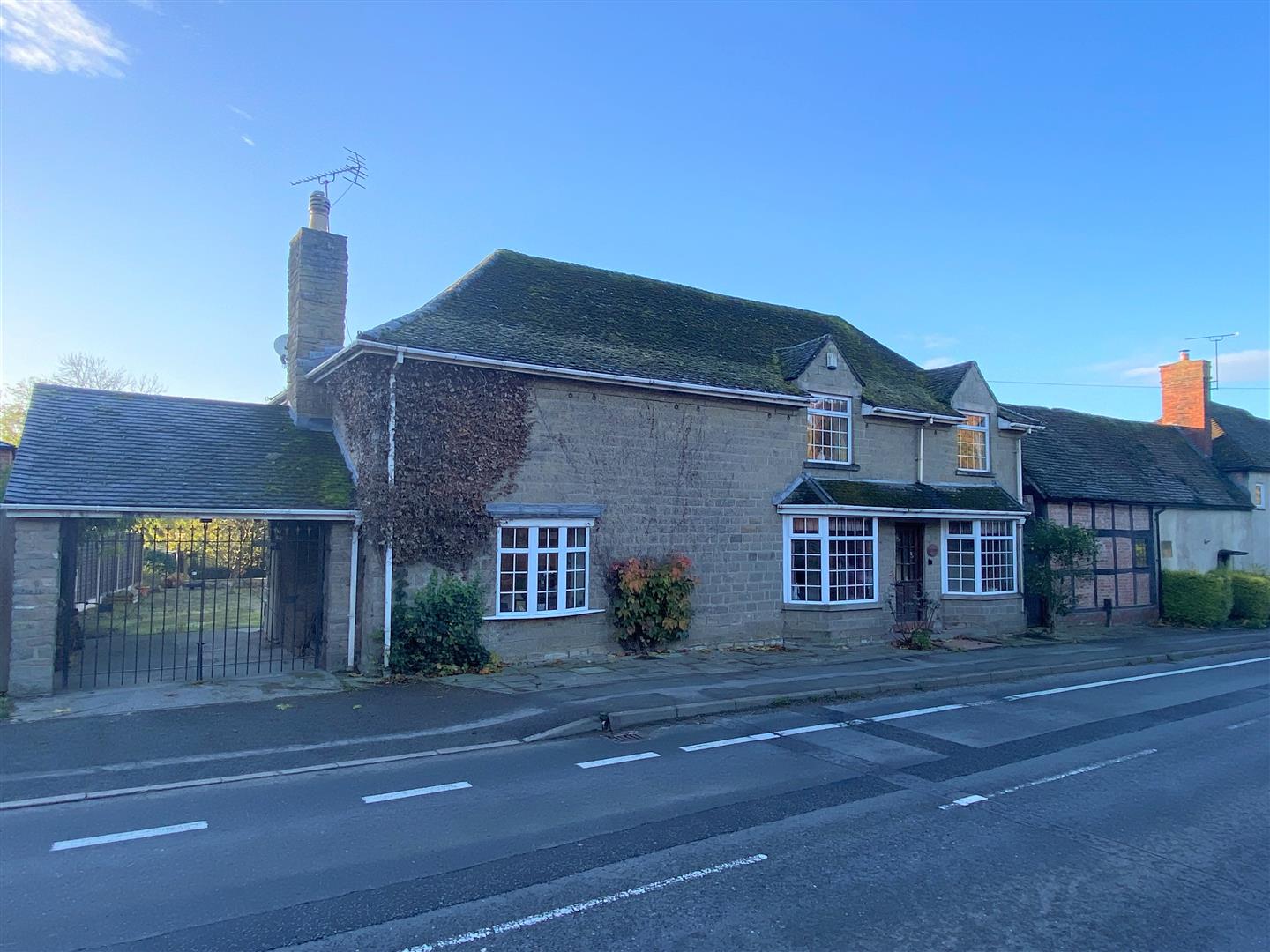 4 bed detached for sale in Shobdon, HR6