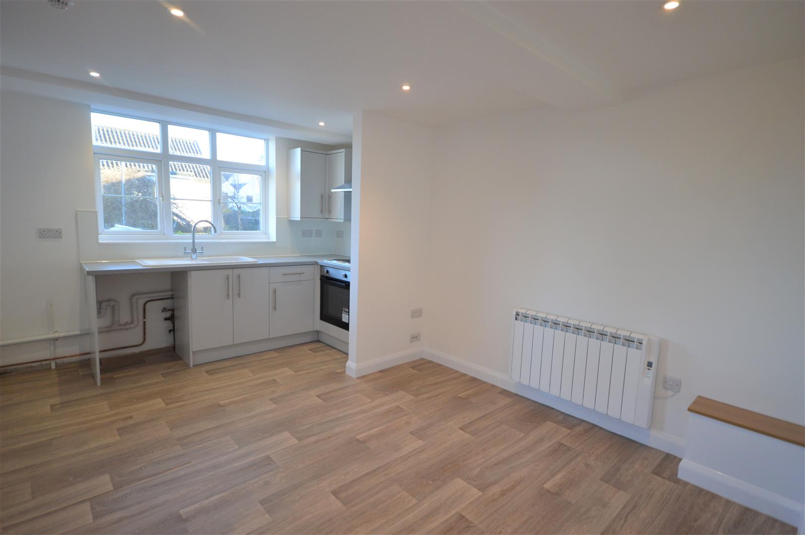 1 bed apartment to rent in Broad Street  - Property Image 5