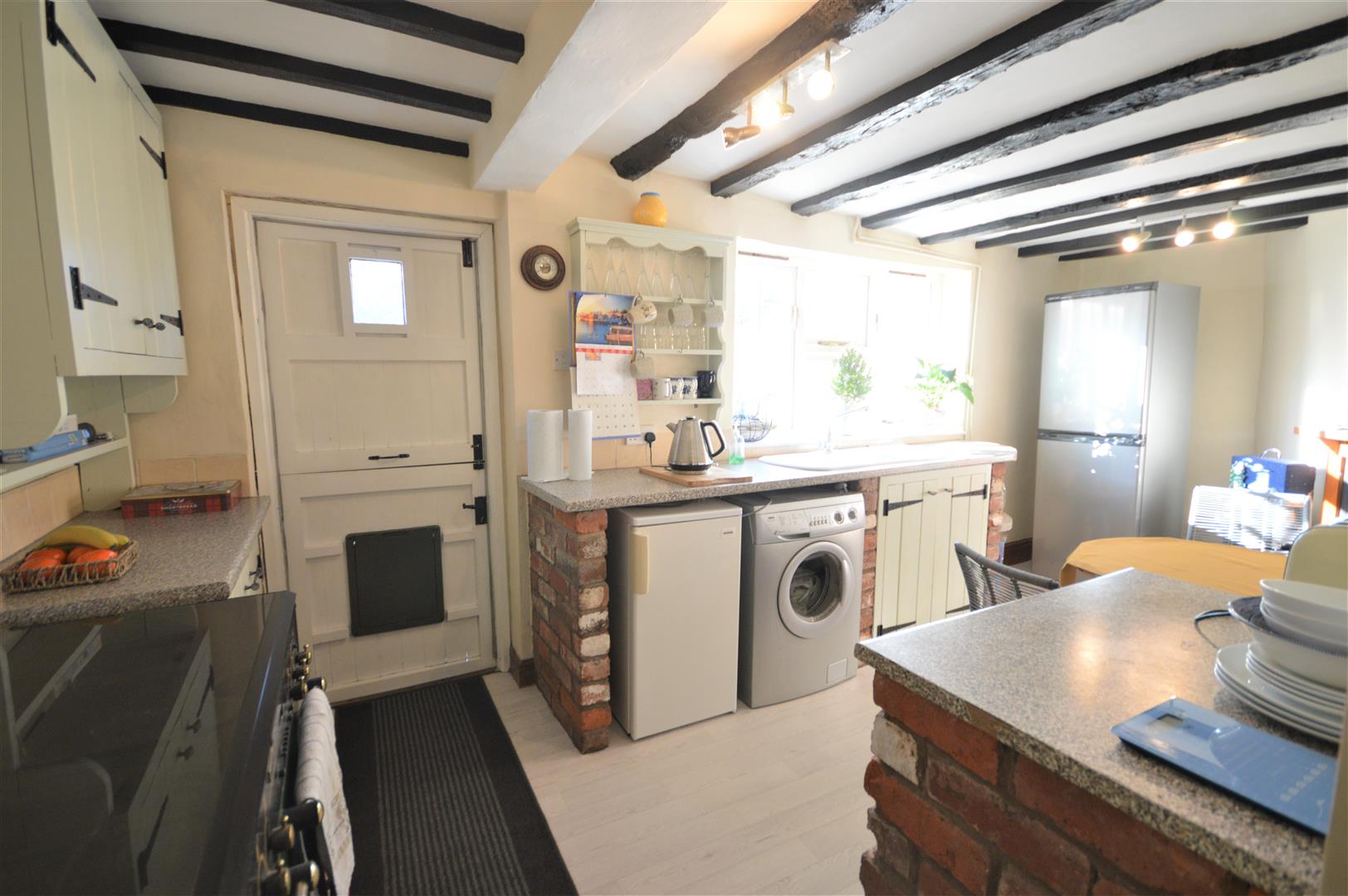 3 bed terraced for sale in Leominster 5