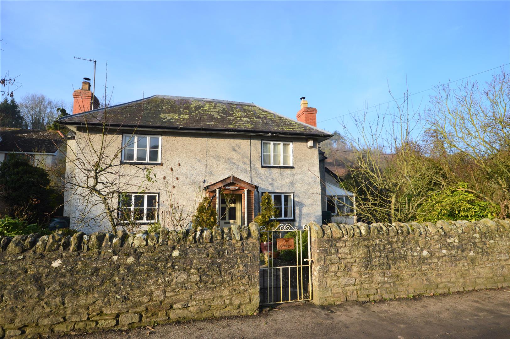3 bed detached for sale in Aymestrey, HR6