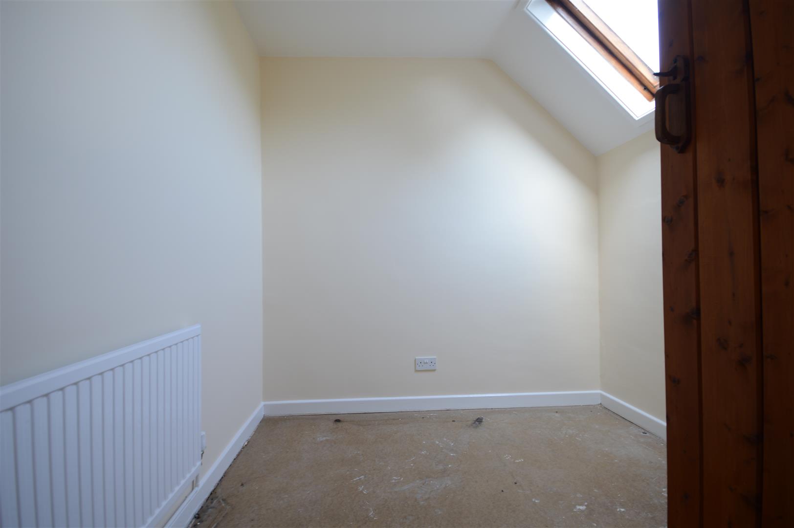 3 bed terraced for sale in Wellington 12