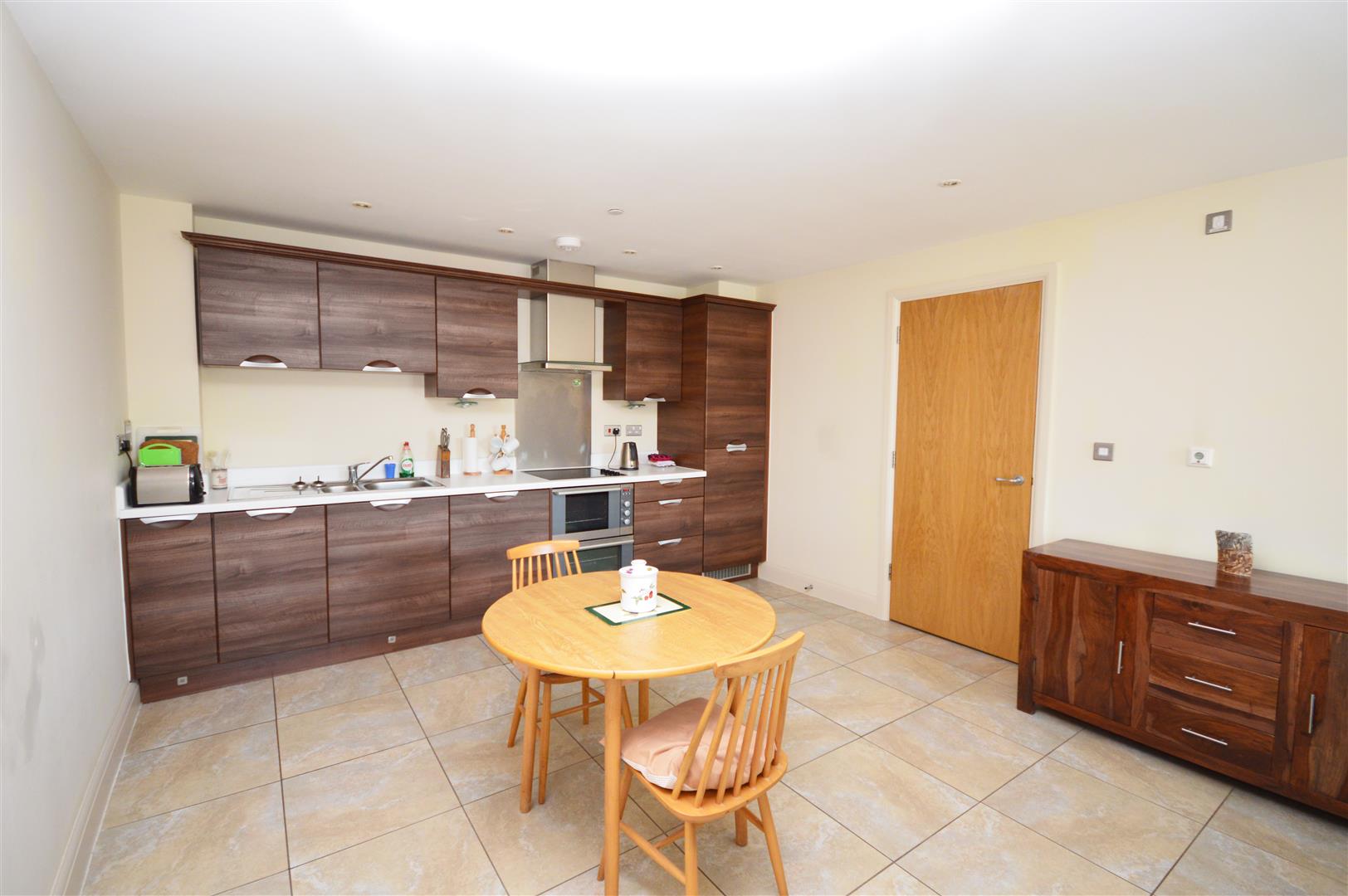 2 bed apartment for sale  - Property Image 3