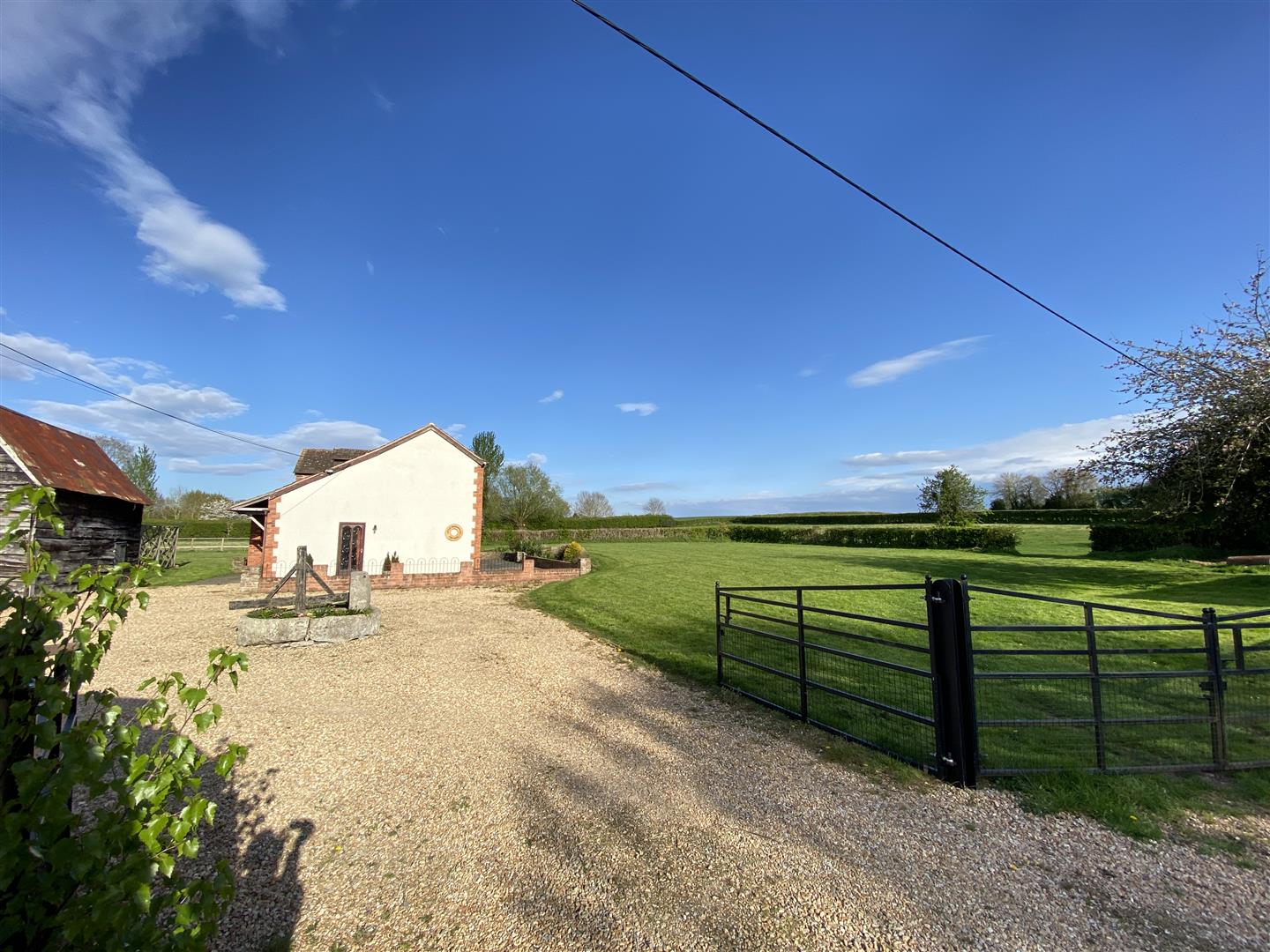 3 bed detached for sale in Bodenham 3