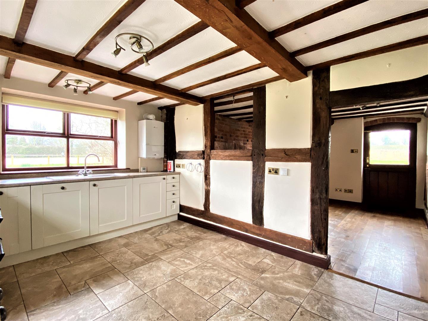 3 bed detached for sale in Bodenham 7