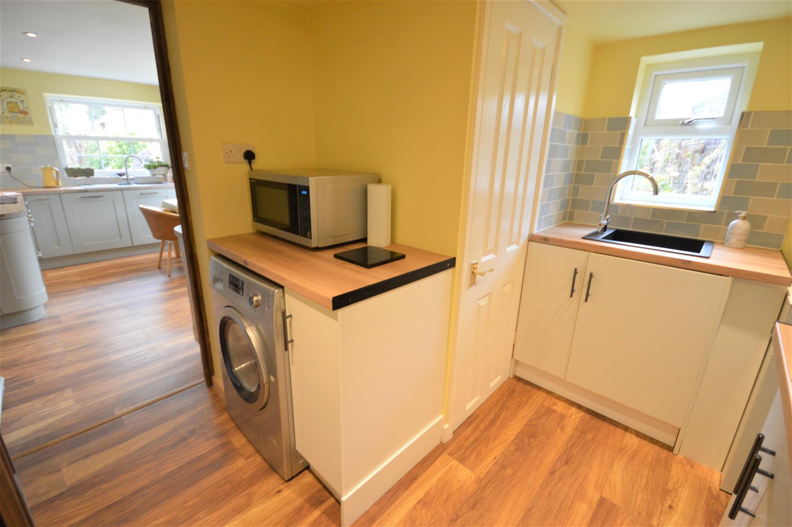 3 bed detached for sale in Luston 6