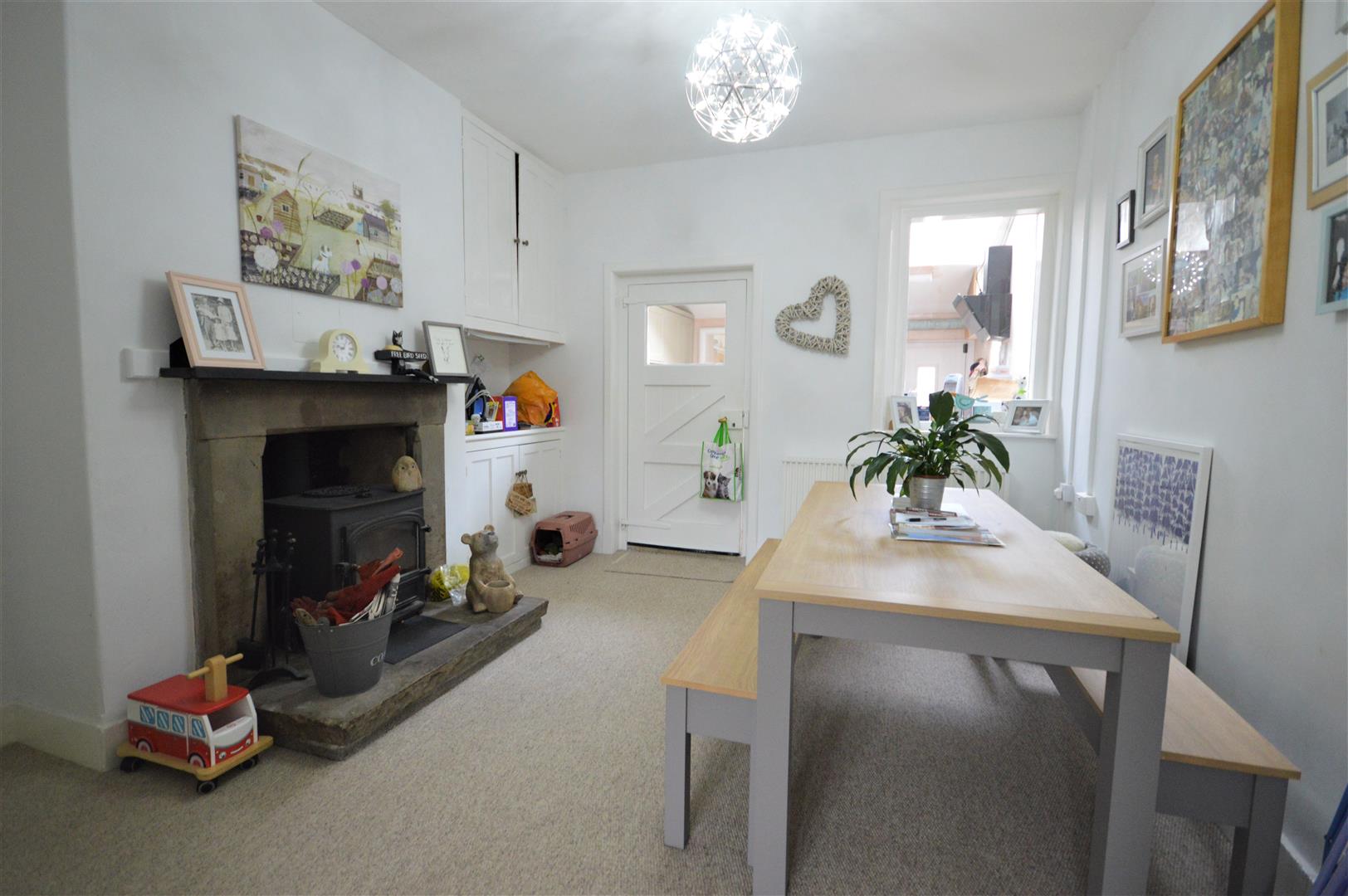 2 bed cottage for sale in Hope-Under-Dinmore 5